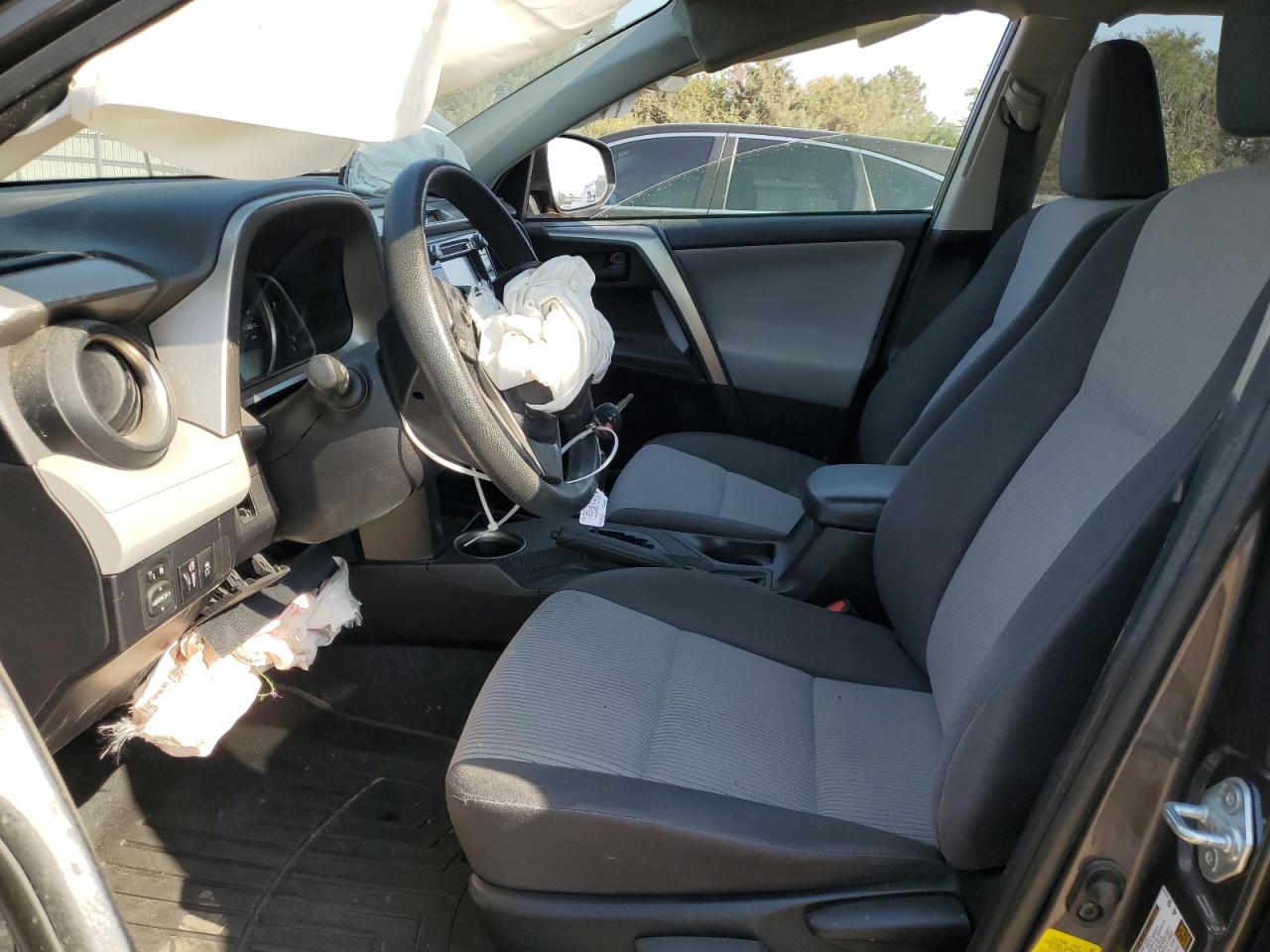 2014 Toyota Rav4 Le VIN: JTMZFREV7EJ012601 Lot: 85165295