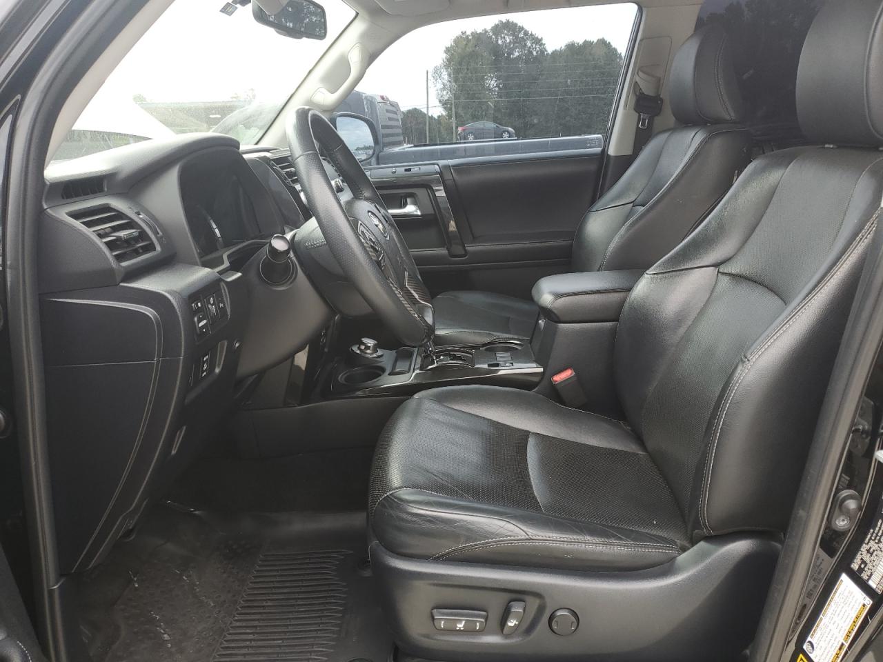 2019 Toyota 4Runner Sr5/Sr5 Premium VIN: JTEBU5JR8K5633483 Lot: 85838445