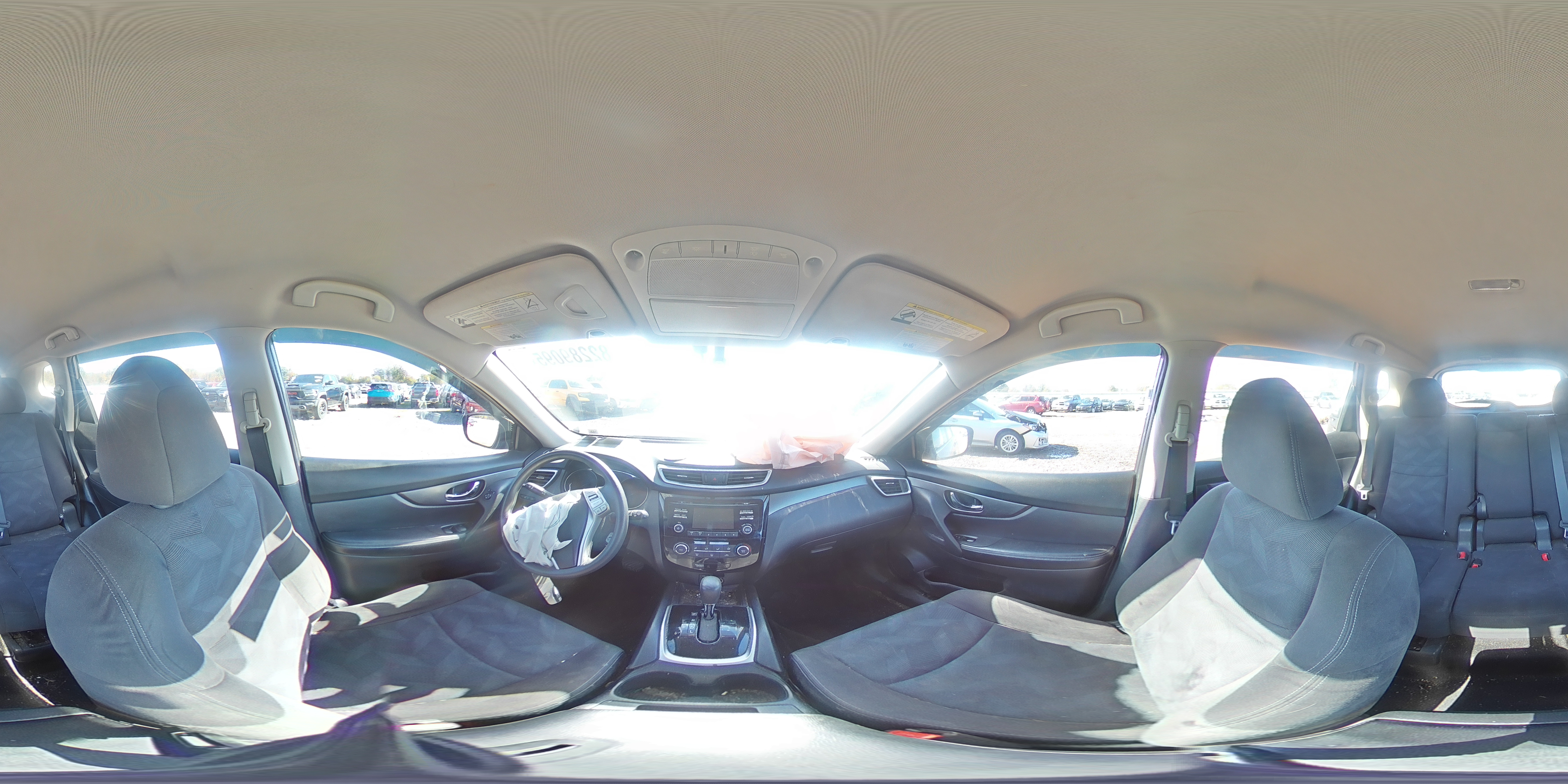 2015 Nissan Rogue S VIN: KNMAT2MV5FP570198 Lot: 82289095