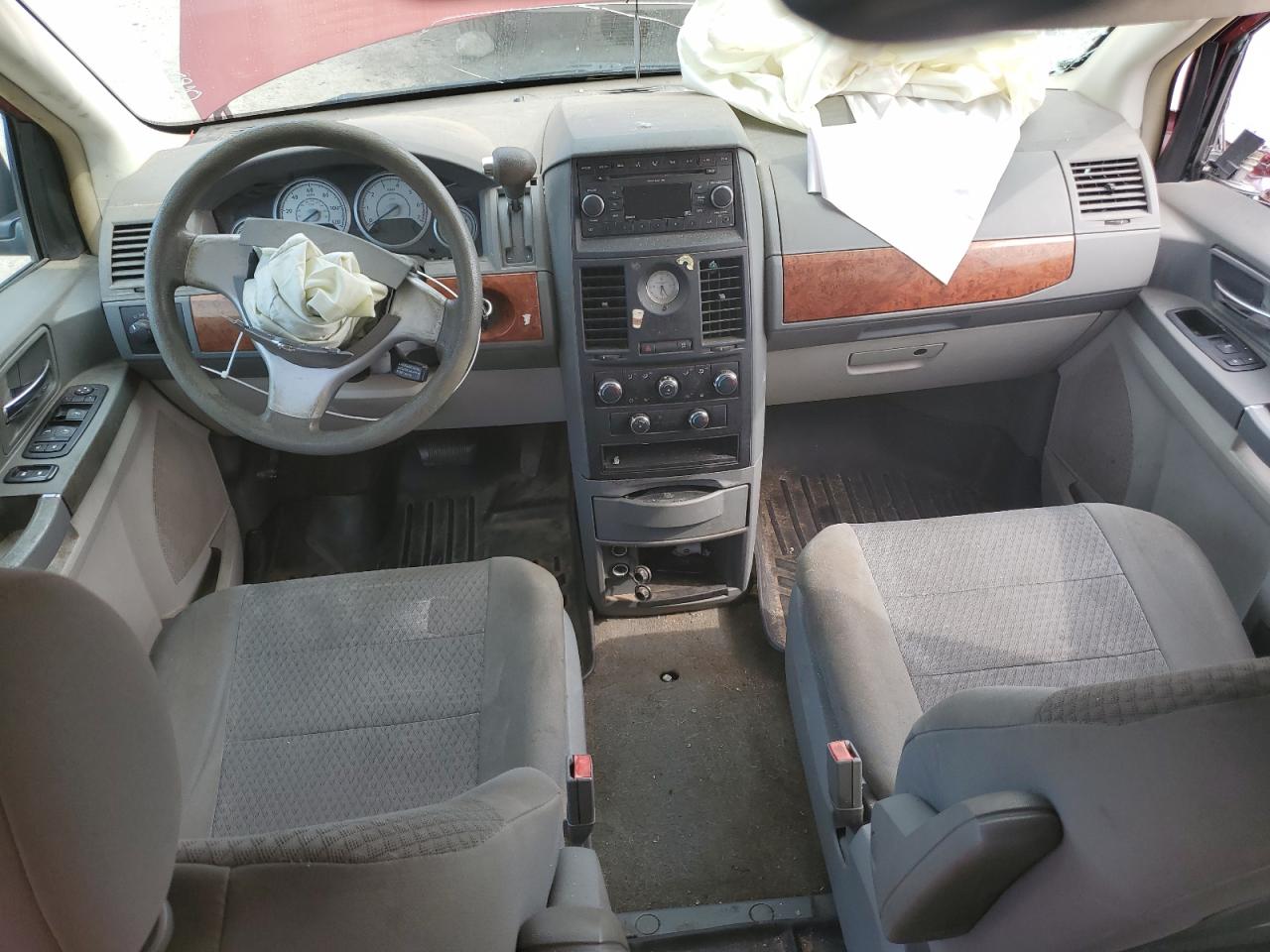 2008 Chrysler Town & Country Lx VIN: 2A8HR44HX8R819849 Lot: 81699865