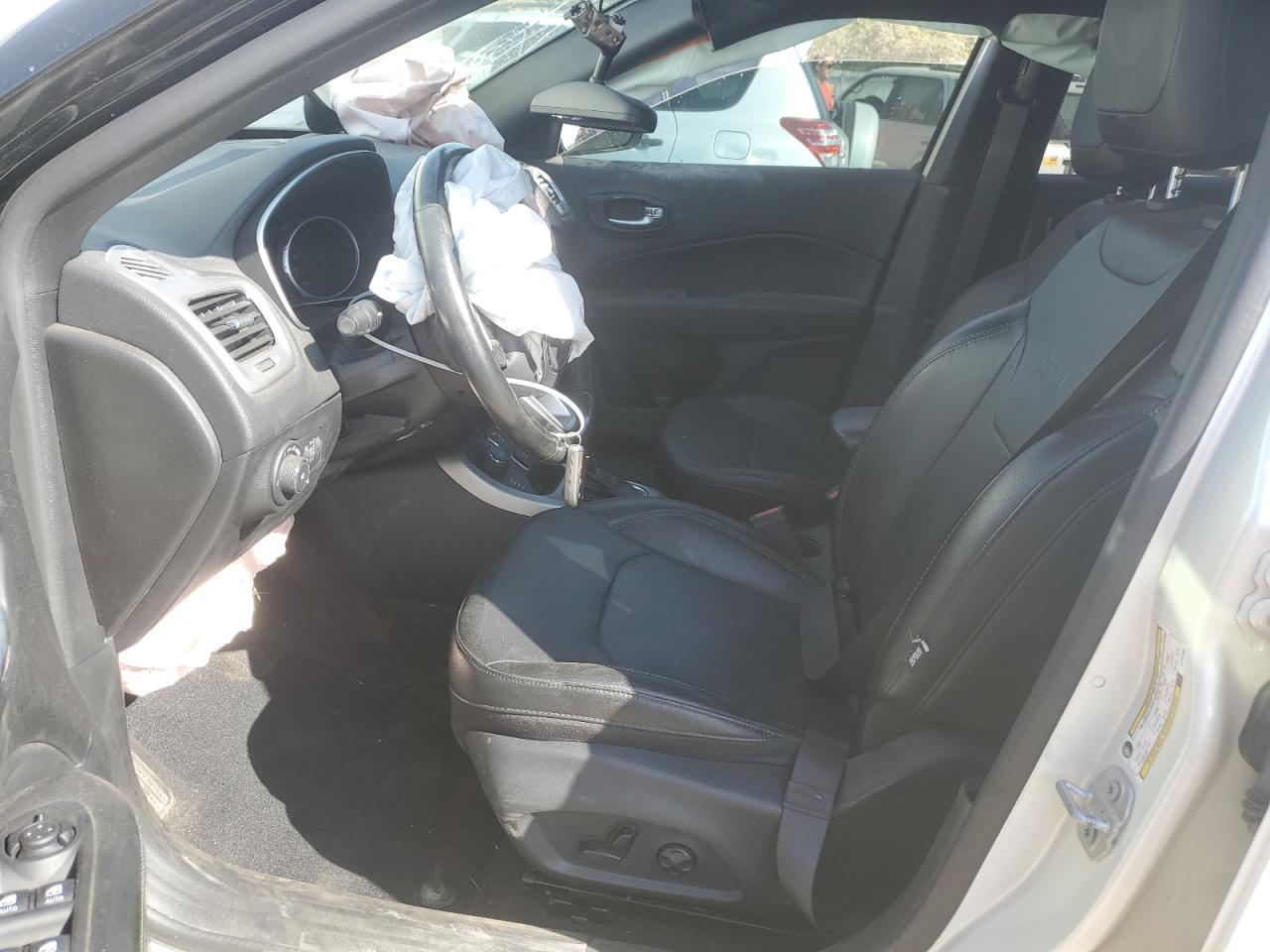 2020 Jeep Compass Limited VIN: 3C4NJDCB4LT157822 Lot: 84813165