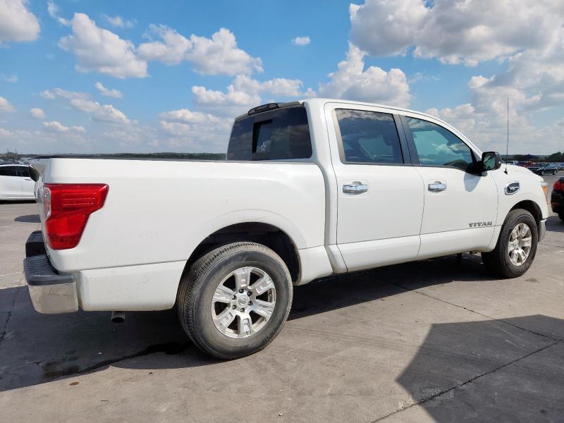  NISSAN TITAN 2017 Biały