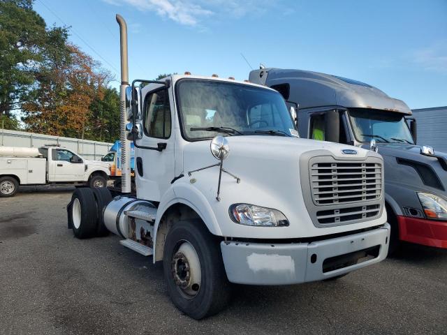 2015 Freightliner Business Class M2 Semi Truck