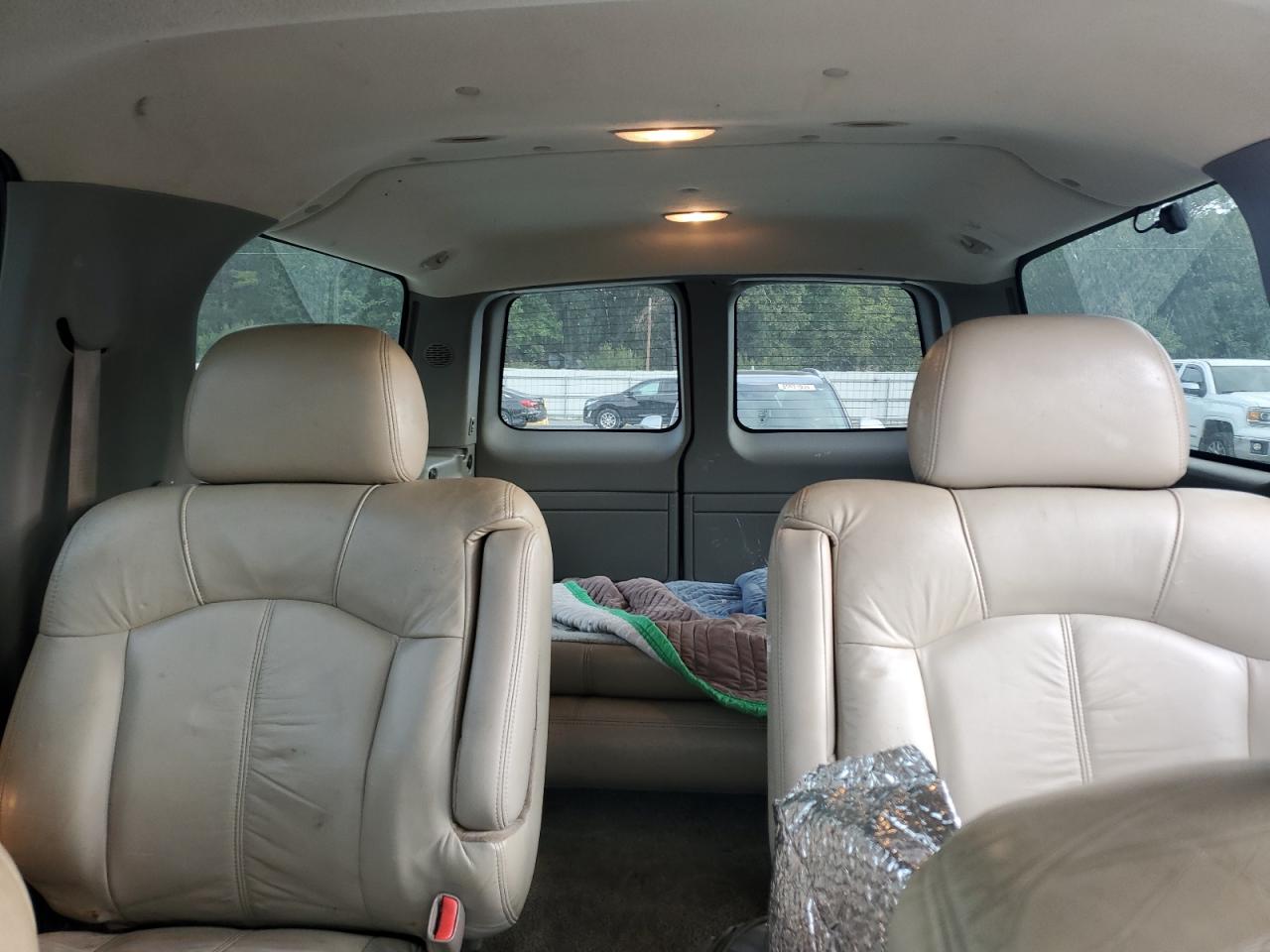 2001 Chevrolet Suburban K2500 VIN: 3GNGK26U11G277209 Lot: 85013605