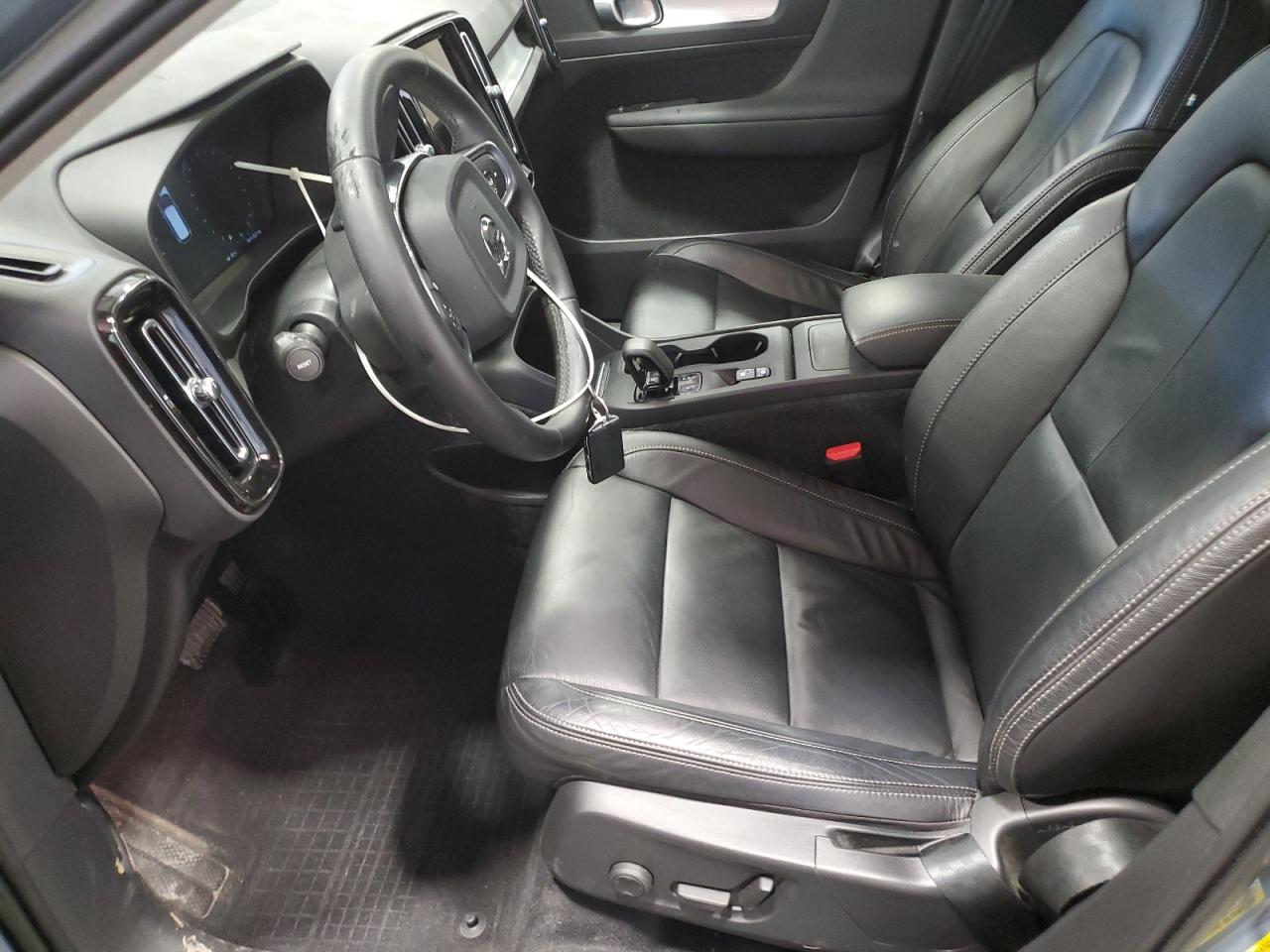 2022 Volvo Xc40 T5 Momentum VIN: YV4162UK6N2755852 Lot: 86473225