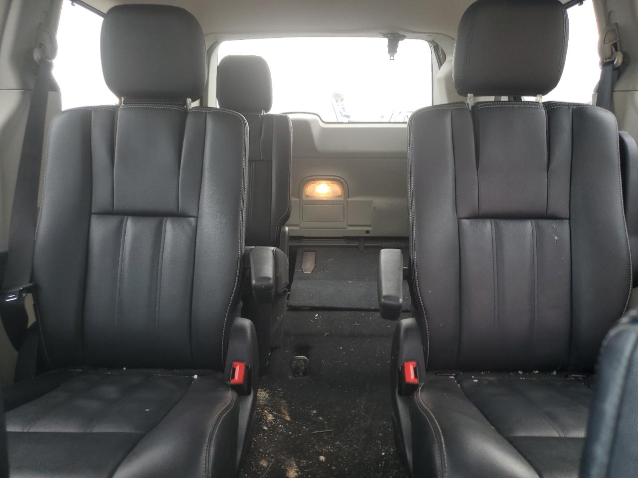 2016 Chrysler Town & Country Touring VIN: 2C4RC1BG7GR208052 Lot: 86318175