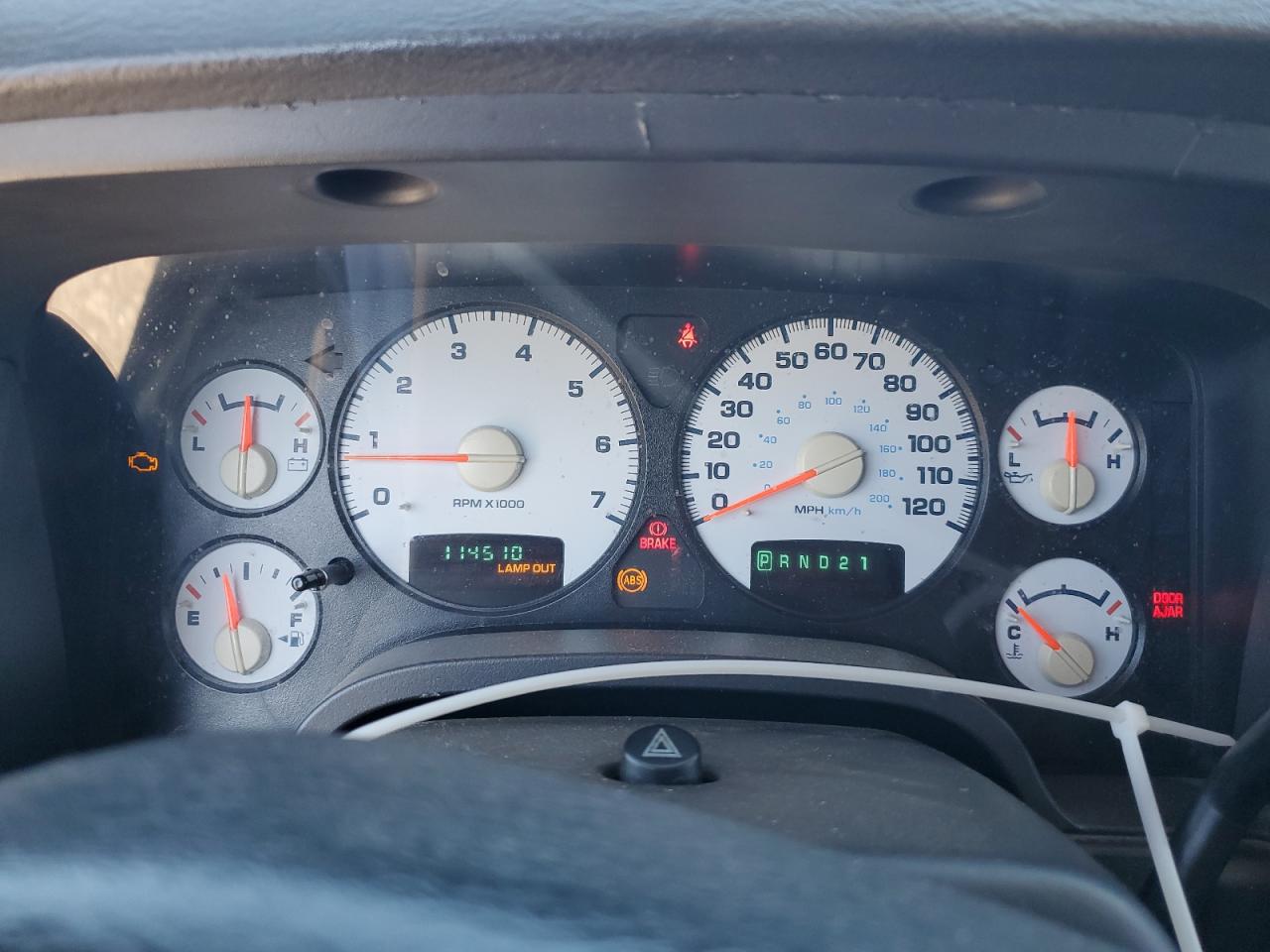 2002 Dodge Ram 1500 VIN: 1D7HU18Z72J217760 Lot: 84925775