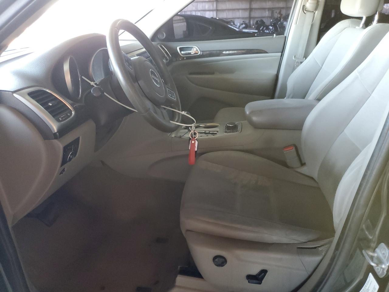 2011 Jeep Grand Cherokee Laredo VIN: 1J4RR4GG3BC660942 Lot: 82198165