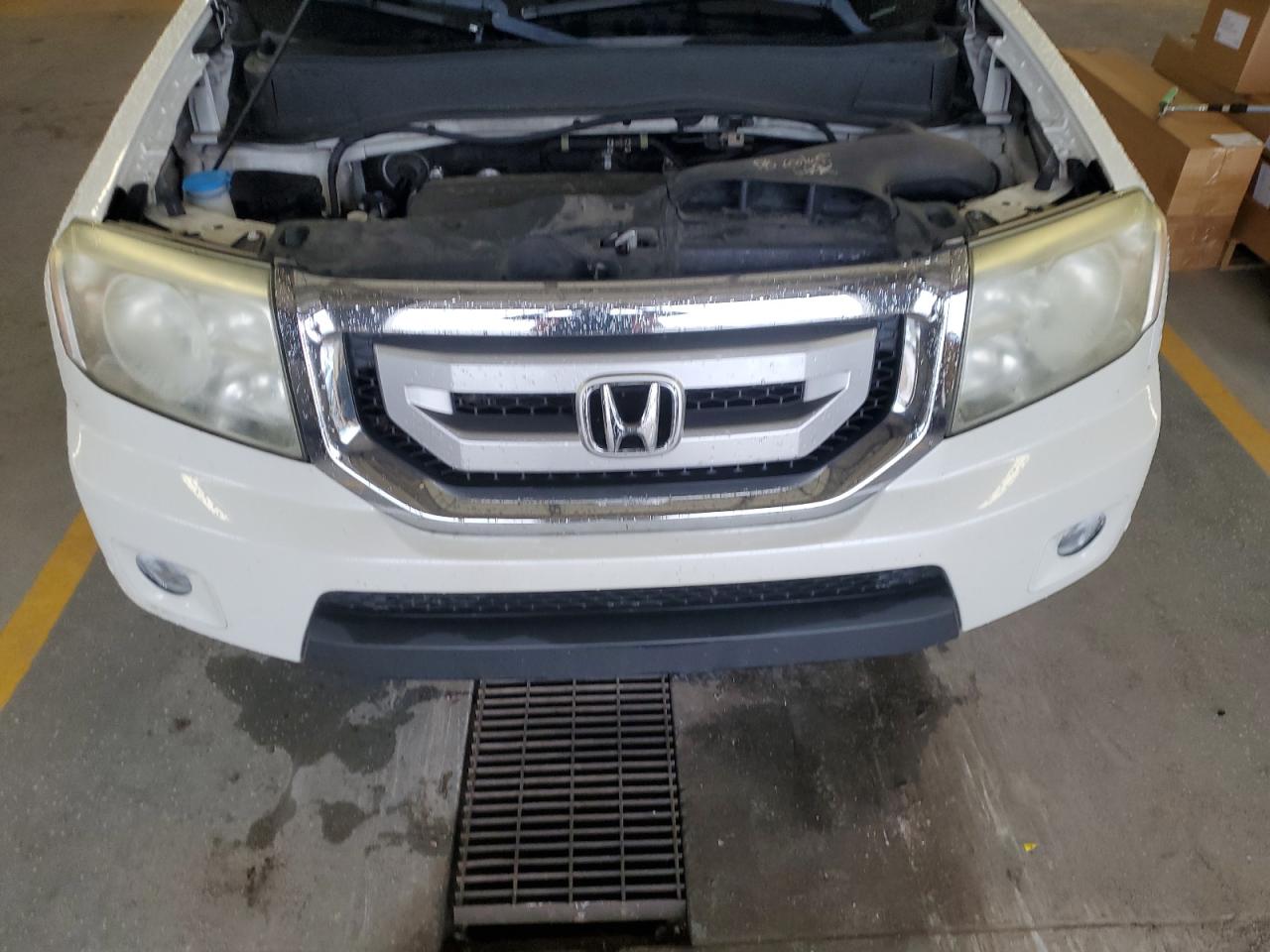 2011 Honda Pilot Touring VIN: 5FNYF4H96BB030619 Lot: 85697345