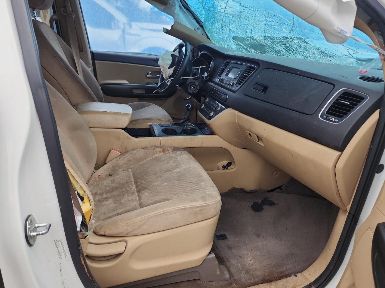 2015 Kia Sedona Lx VIN: KNDMB5C17F6055144 Lot: 82743255