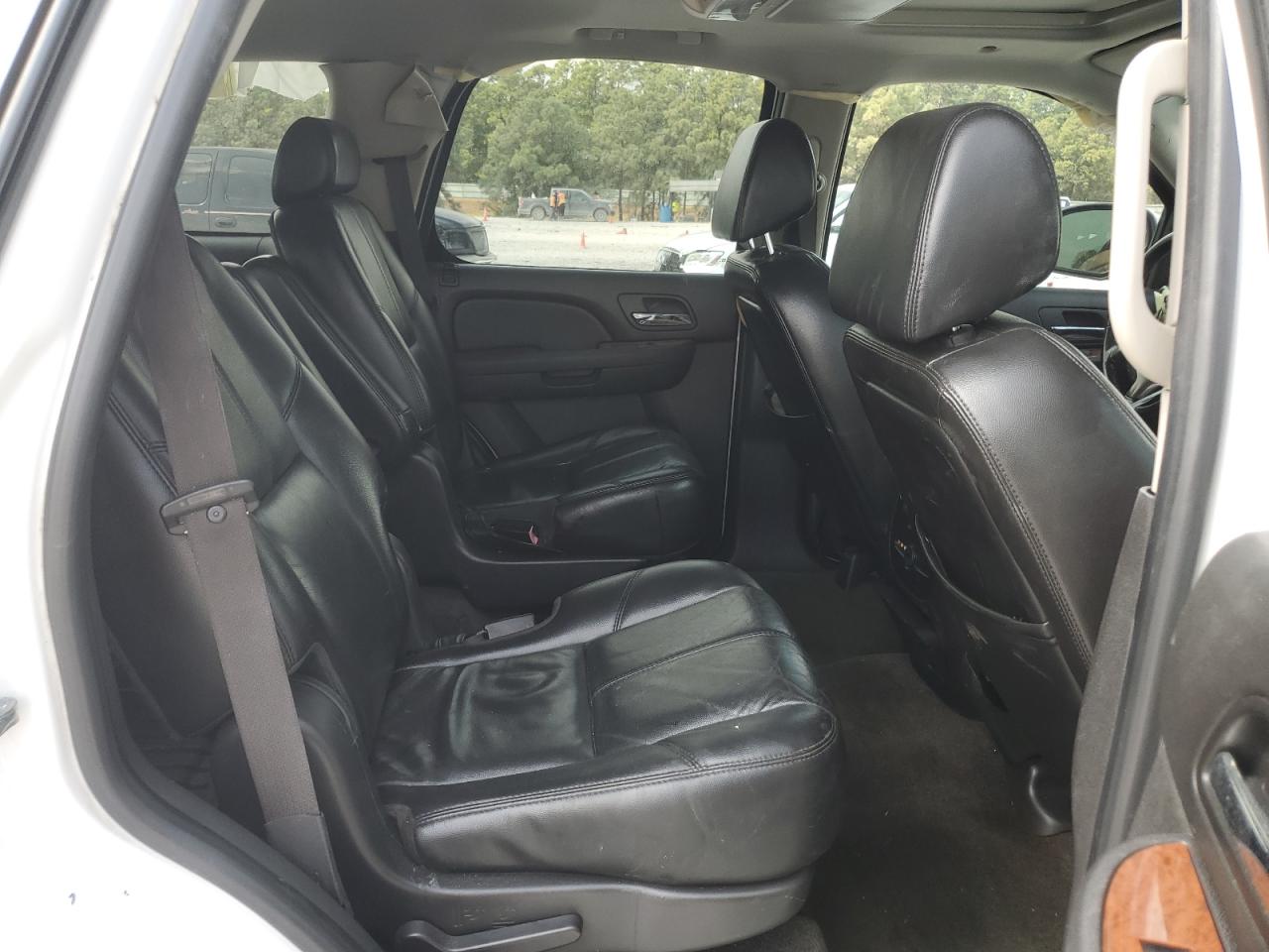 2007 GMC Yukon VIN: 1GKFC13007R263635 Lot: 89629715