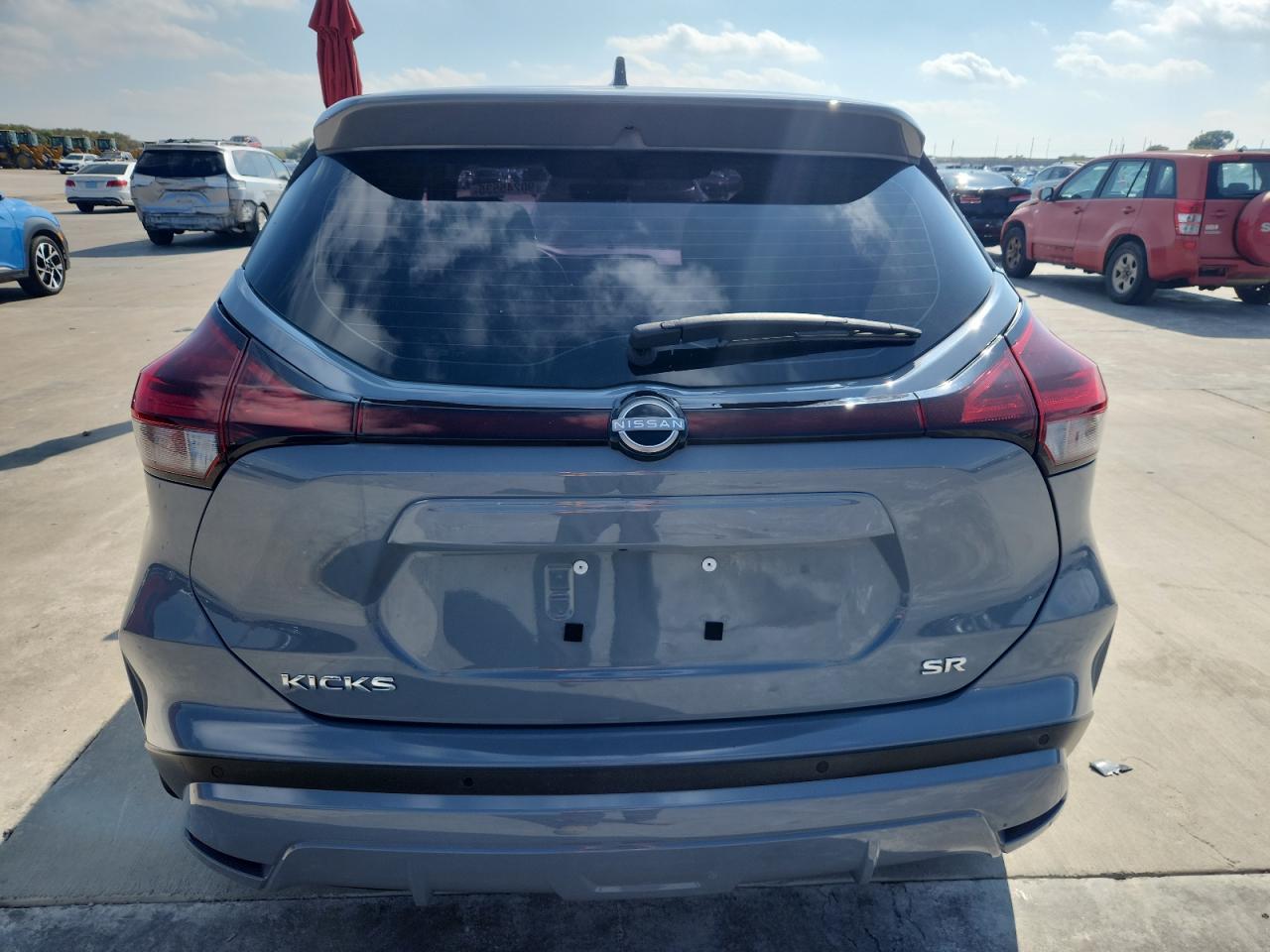 2022 Nissan Kicks Sr VIN: 3N1CP5DV1NL527957 Lot: 90245535