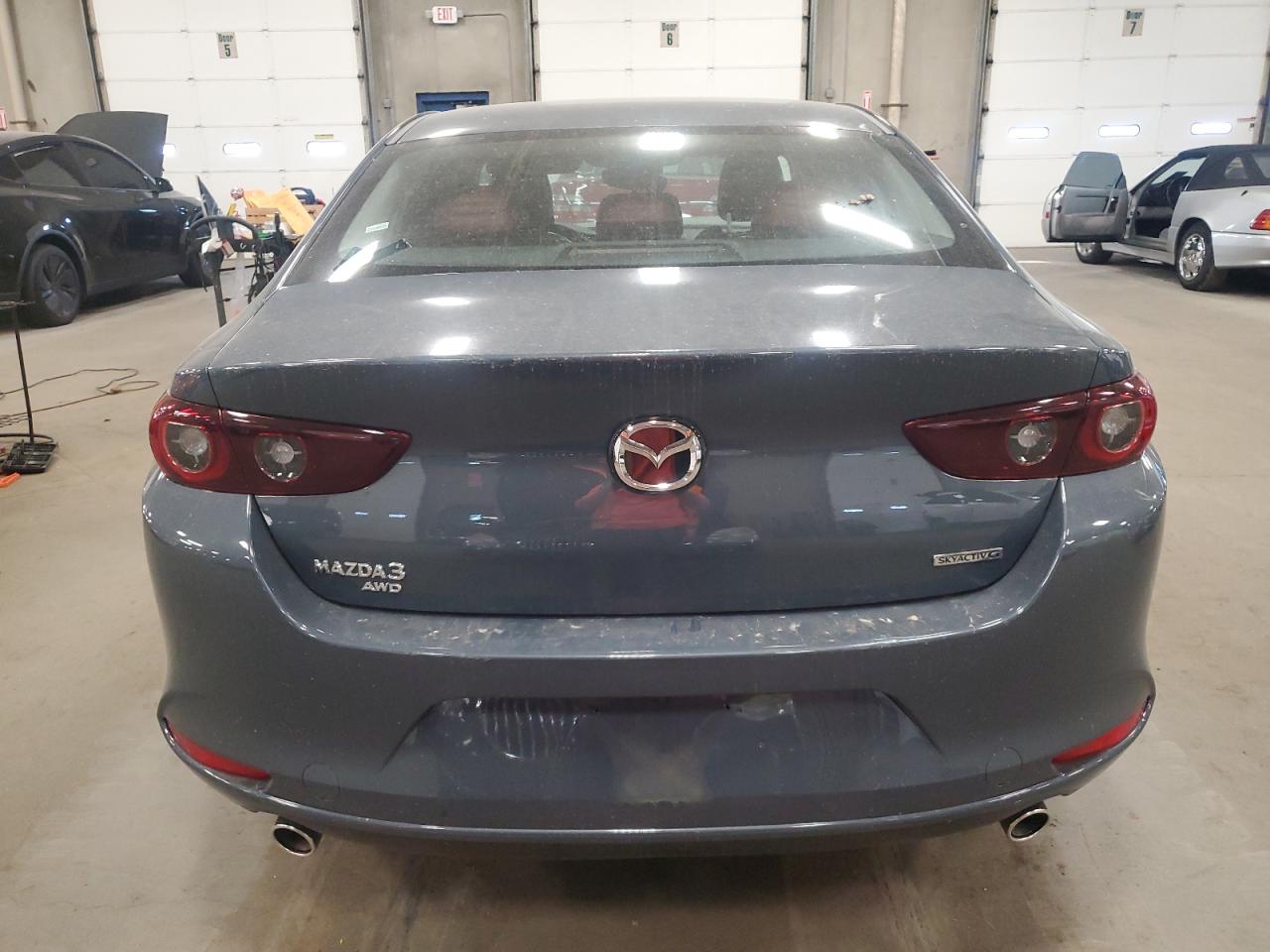 2024 Mazda 3 Preferred VIN: 3MZBPBCM8RM413399 Lot: 85312995