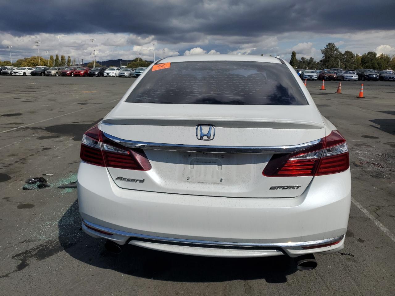 2017 Honda Accord Sport VIN: 1HGCR2F57HA053027 Lot: 81979365