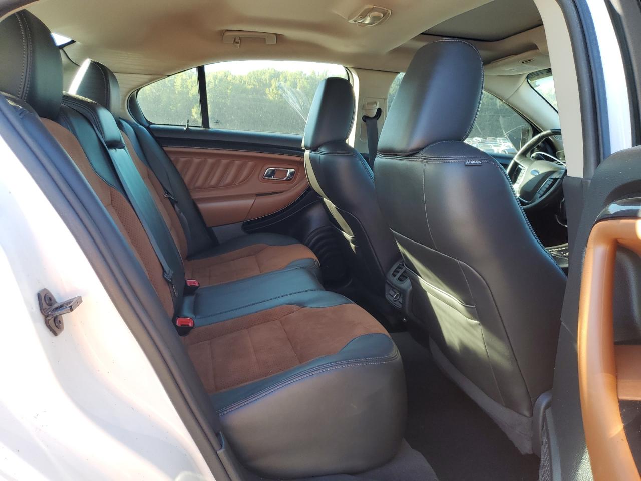 2011 Ford Taurus Sho VIN: 1FAHP2KT6BG102713 Lot: 86553215