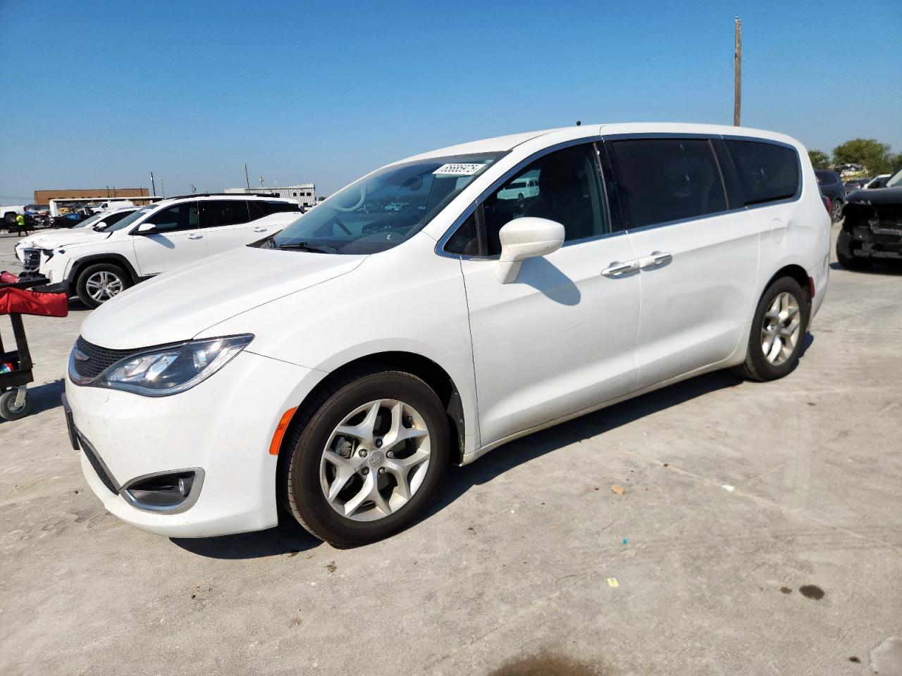2018 Chrysler Pacifica Touring Plus VIN: 2C4RC1FG5JR227233 Lot: 85685975