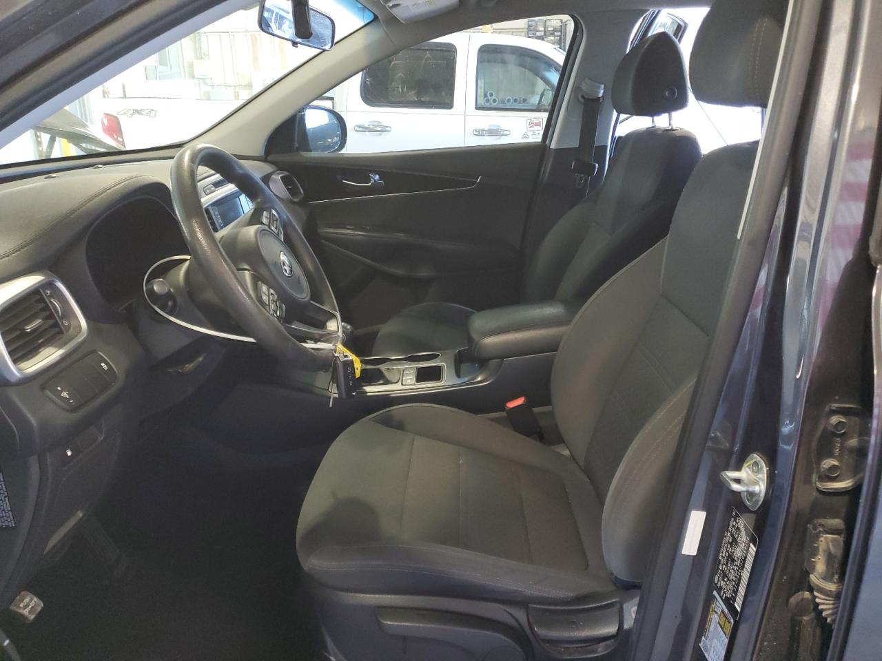 2018 Kia Sorento Lx VIN: 5XYPG4A33JG369103 Lot: 82274895