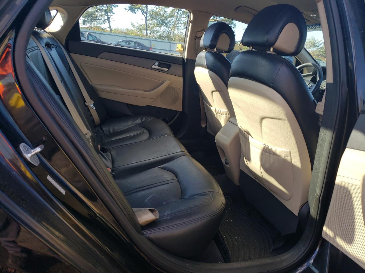 2016 Hyundai Sonata Hybrid VIN: KMHE24L10GA020129 Lot: 85833255