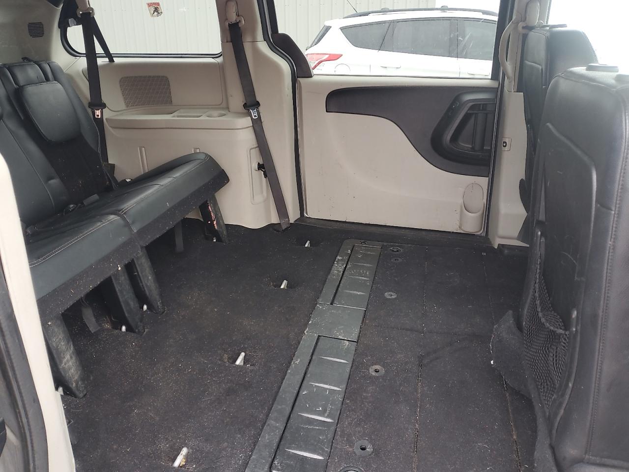 2018 Dodge Grand Caravan Sxt VIN: 2C4RDGCG3JR282915 Lot: 90013585