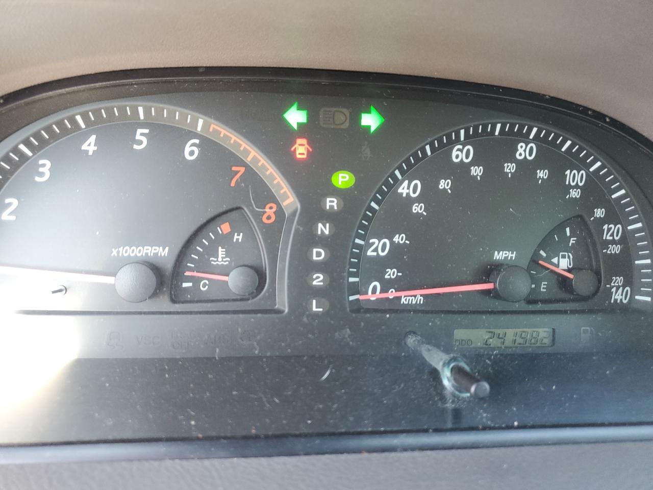 2002 Toyota Camry Le VIN: 4T1BE32K12U109777 Lot: 86157775