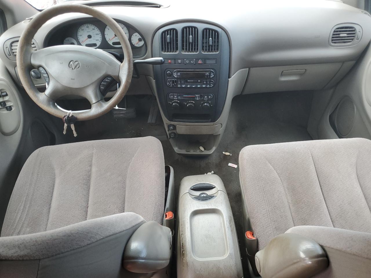 2002 Dodge Grand Caravan Ex VIN: 2B4GP74L82R524039 Lot: 82339235