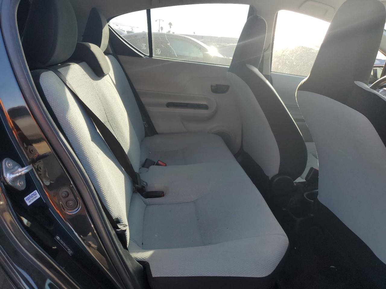 2013 Toyota Prius C VIN: JTDKDTB31D1545341 Lot: 85114875