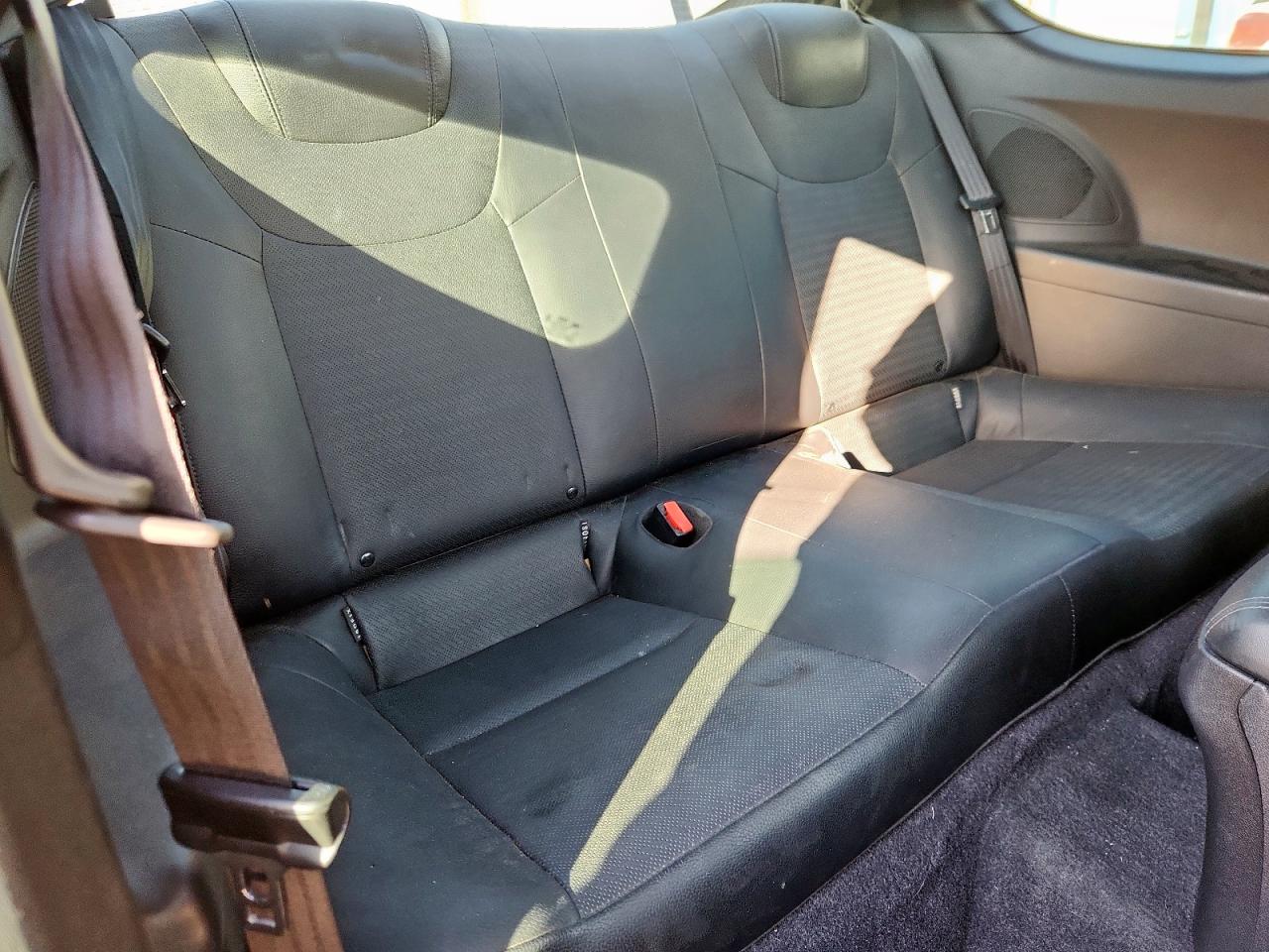 2016 Hyundai Genesis Coupe 3.8 R-Spec VIN: KMHHU6KJ9GU135668 Lot: 86158195