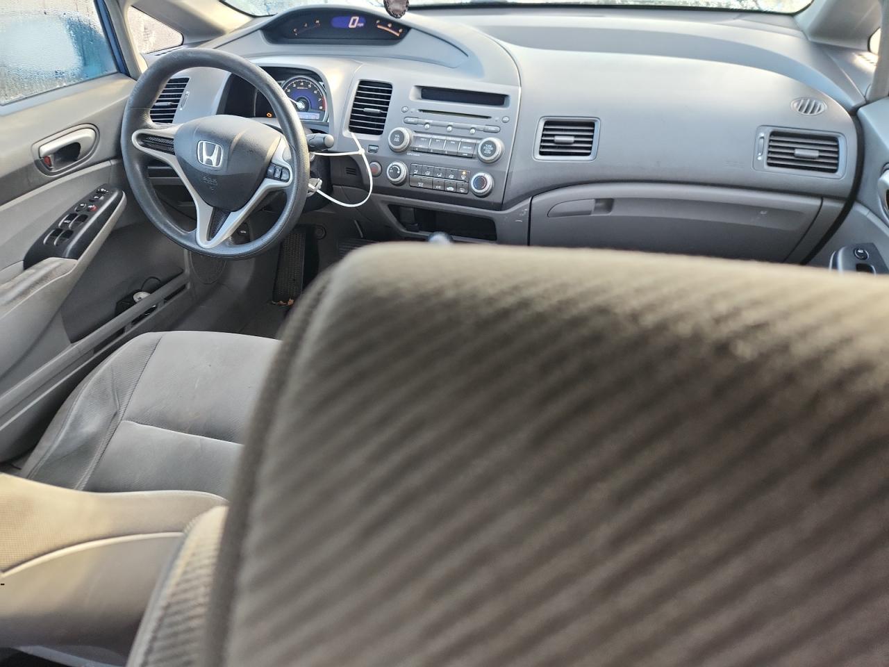 2010 Honda Civic Lx VIN: 19XFA1F55AE070747 Lot: 82320955