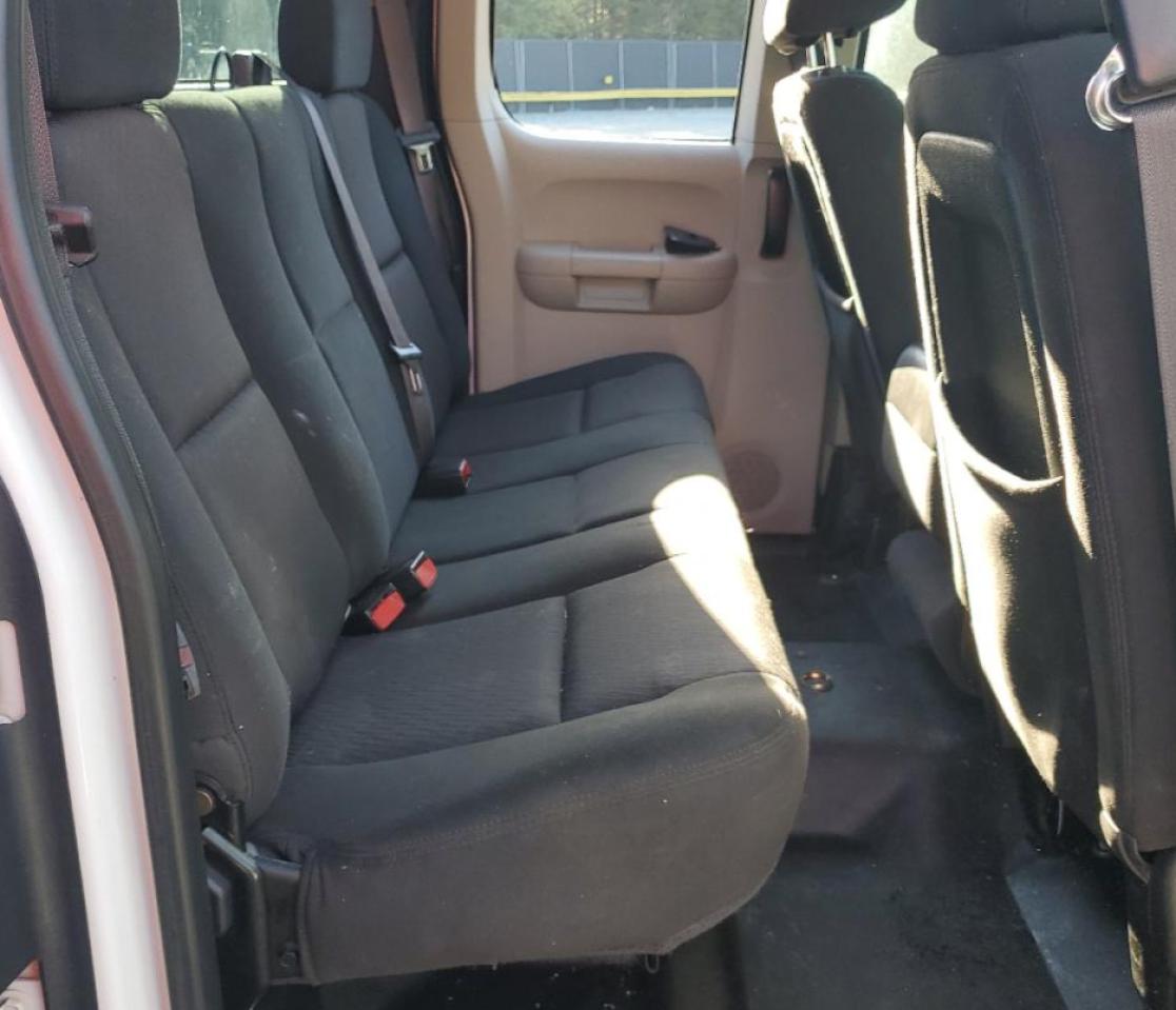 2011 Chevrolet Silverado K1500 VIN: 1GCRKPEA7BZ111283 Lot: 82273245