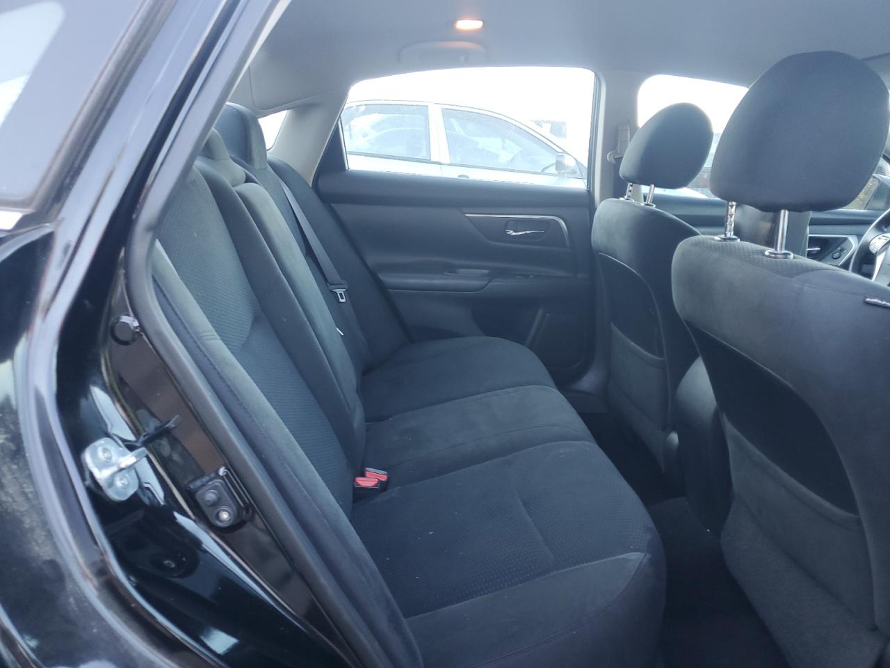 2015 Nissan Altima 2.5 VIN: 1N4AL3AP0FN921614 Lot: 86297625