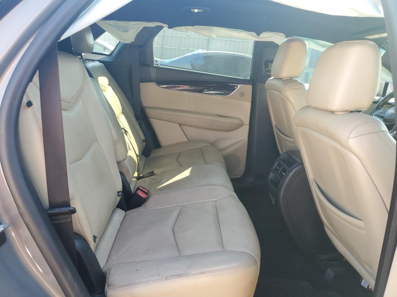 2018 Cadillac Xt5 Luxury VIN: 1GYKNCRSXJZ222472 Lot: 85140575