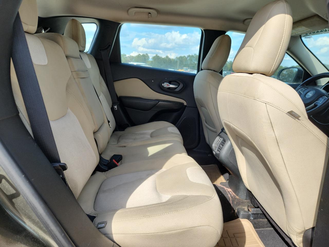 2016 Jeep Cherokee Sport VIN: 1C4PJLAB1GW114173 Lot: 82322895