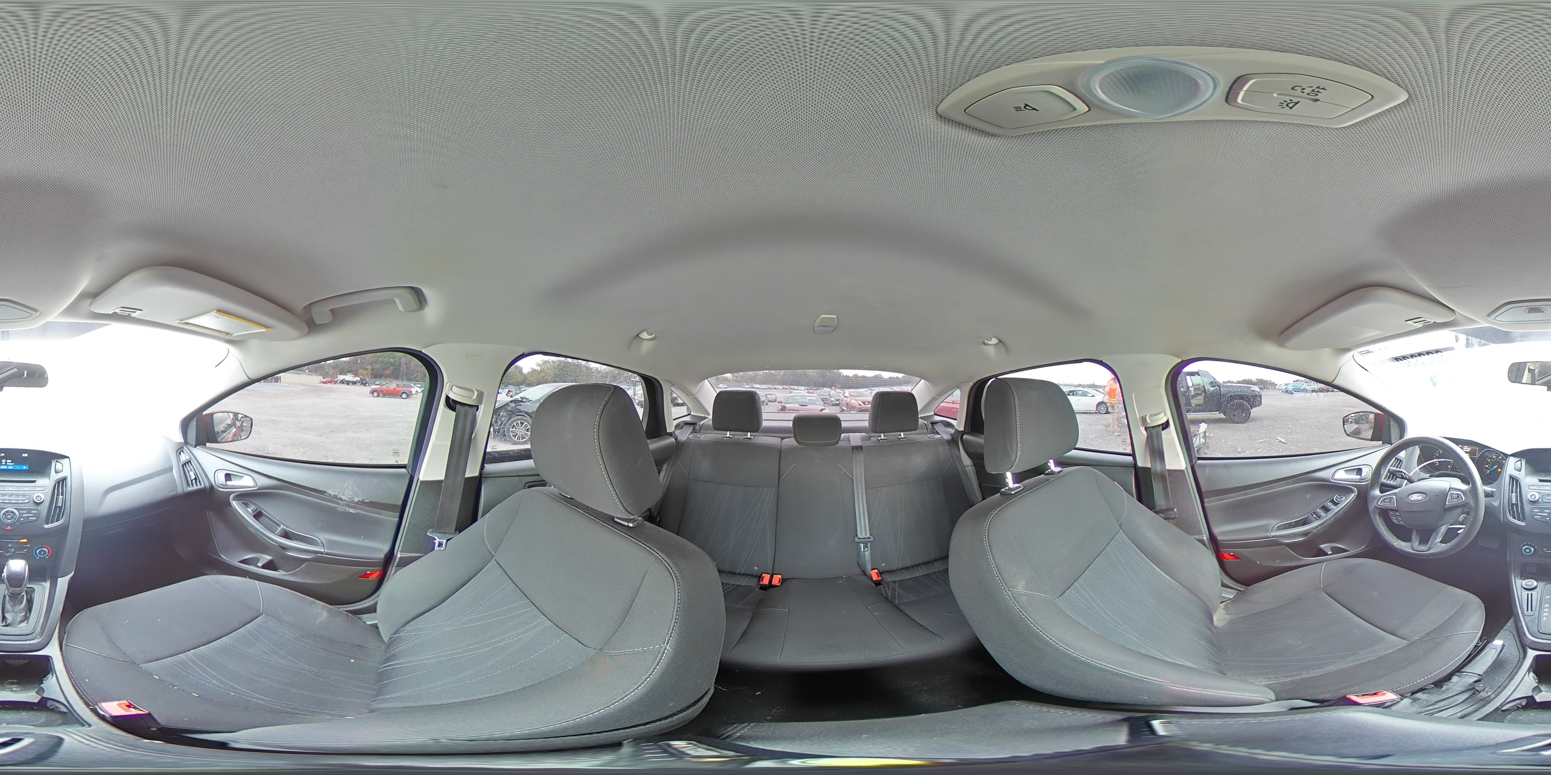 2016 Ford Focus Se VIN: 1FADP3F26GL293182 Lot: 82233035