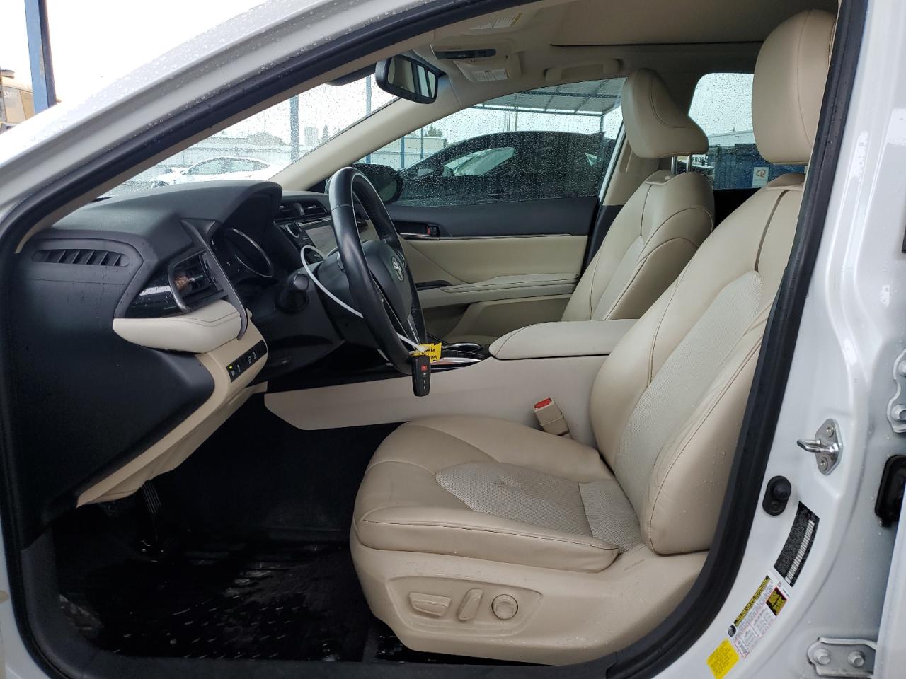 2020 Toyota Camry Xle VIN: 4T1F11AK0LU900614 Lot: 86473395