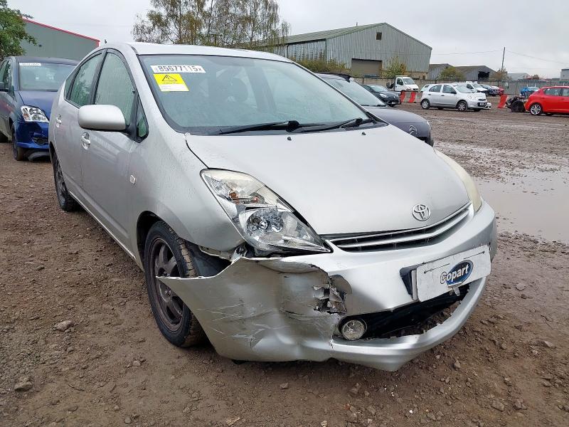 2004 TOYOTA PRIUS T SPIRIT VV-I AUTO 
