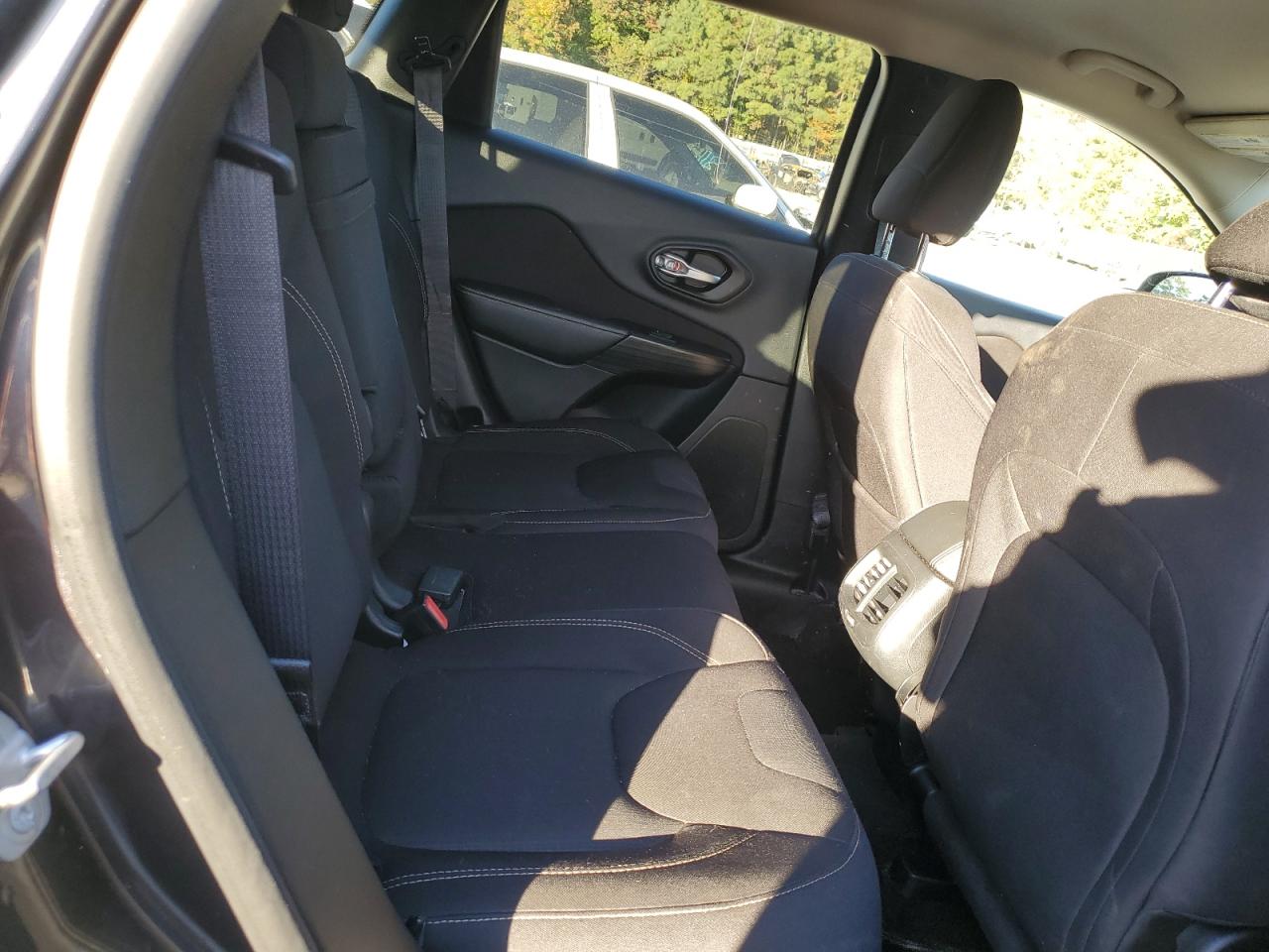 2016 Jeep Cherokee Latitude VIN: 1C4PJMCBXGW115616 Lot: 89620285