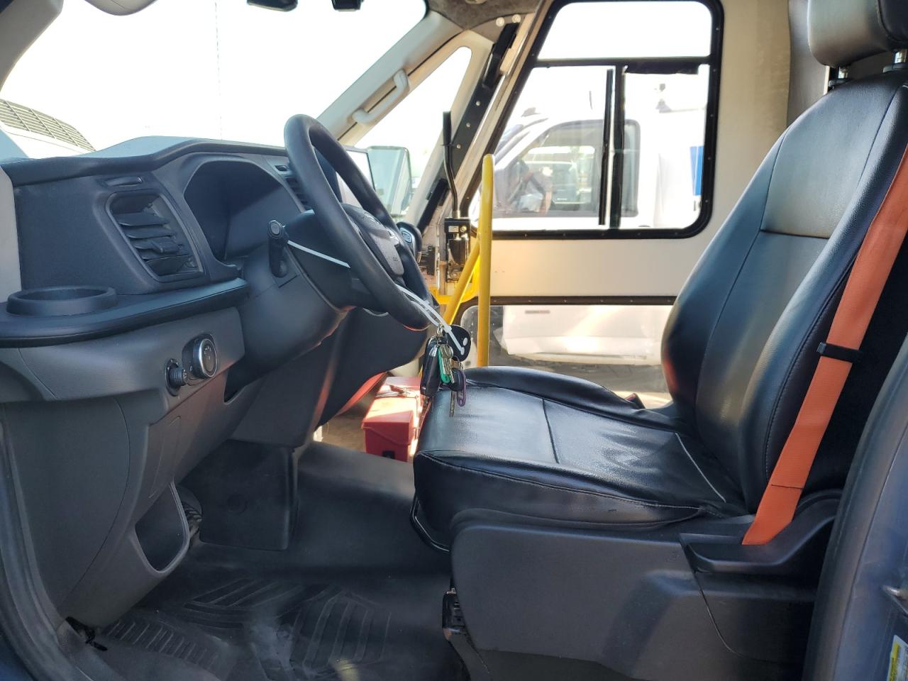 2021 Ford Transit Delivery Truck VIN: 1FDDF6P88MKA54831 Lot: 86989385