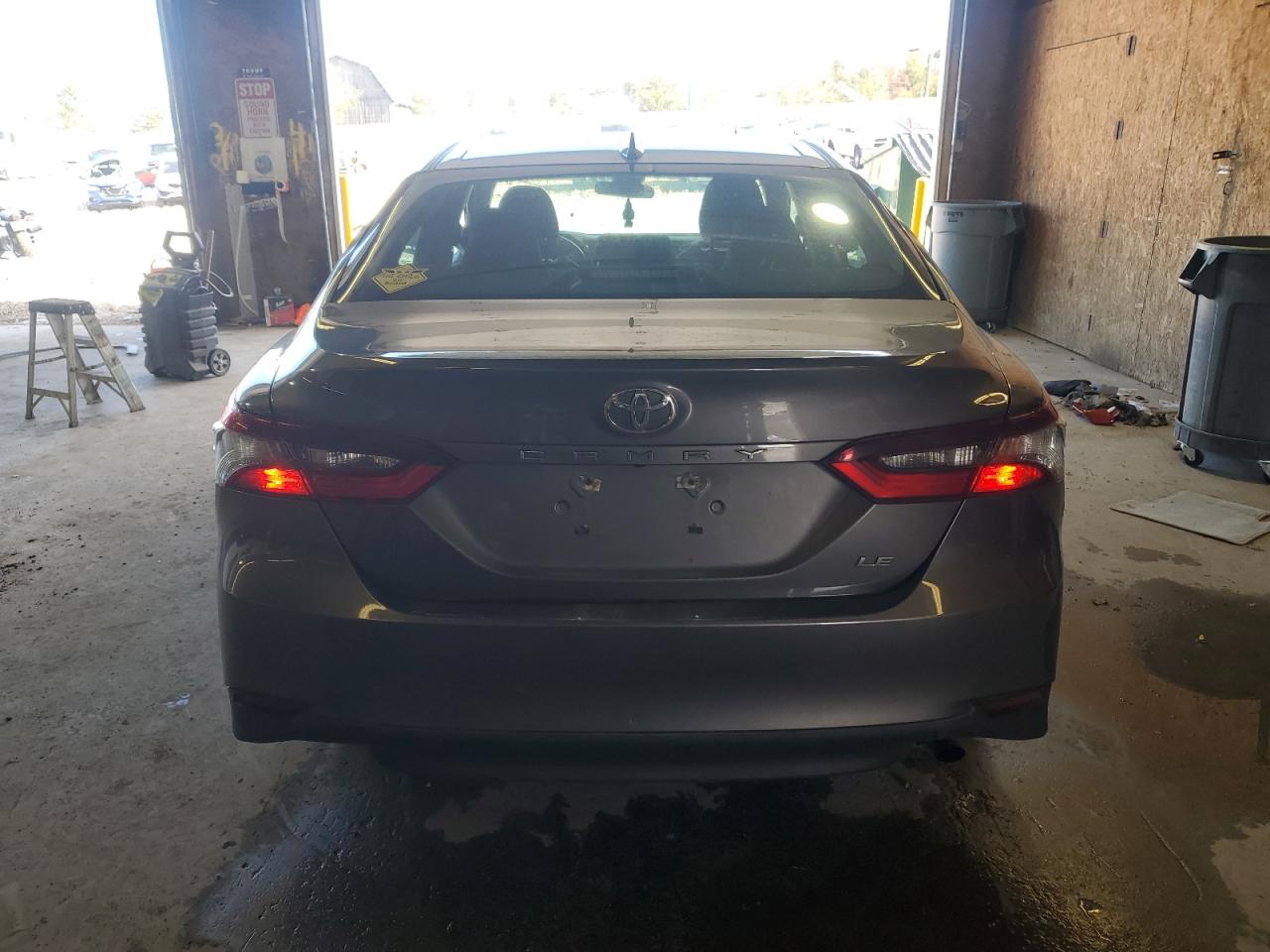 2021 Toyota Camry Le VIN: 4T1C11AK6MU573799 Lot: 84624925