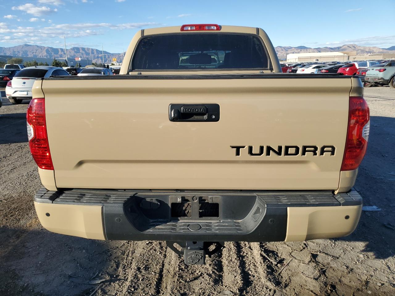 2017 Toyota Tundra Crewmax Sr5 VIN: 5TFDW5F13HX670335 Lot: 86855575