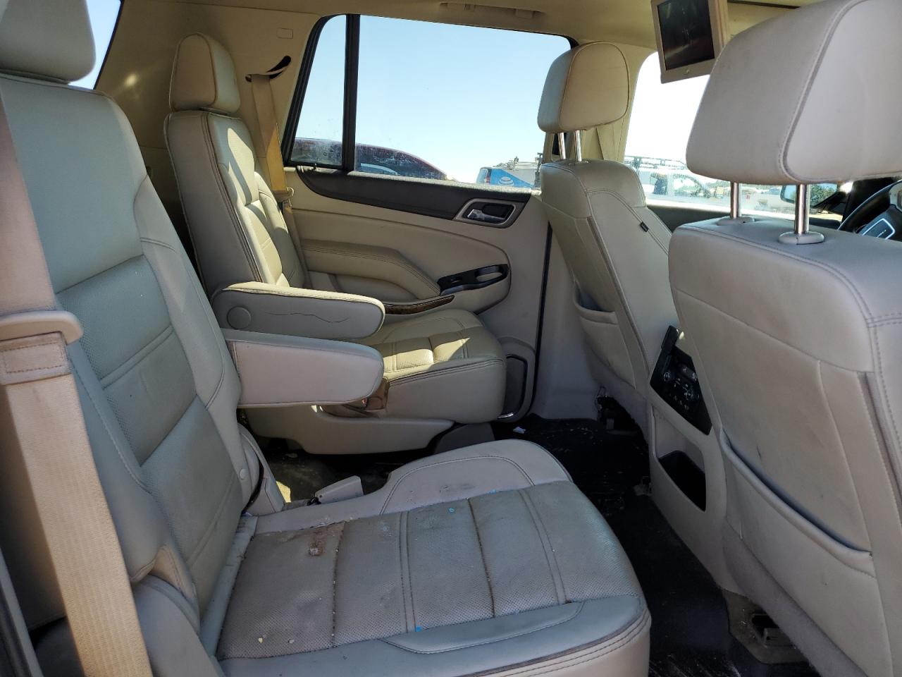 2017 GMC Yukon Denali VIN: 1GKS1CKJ8HR307456 Lot: 82648985