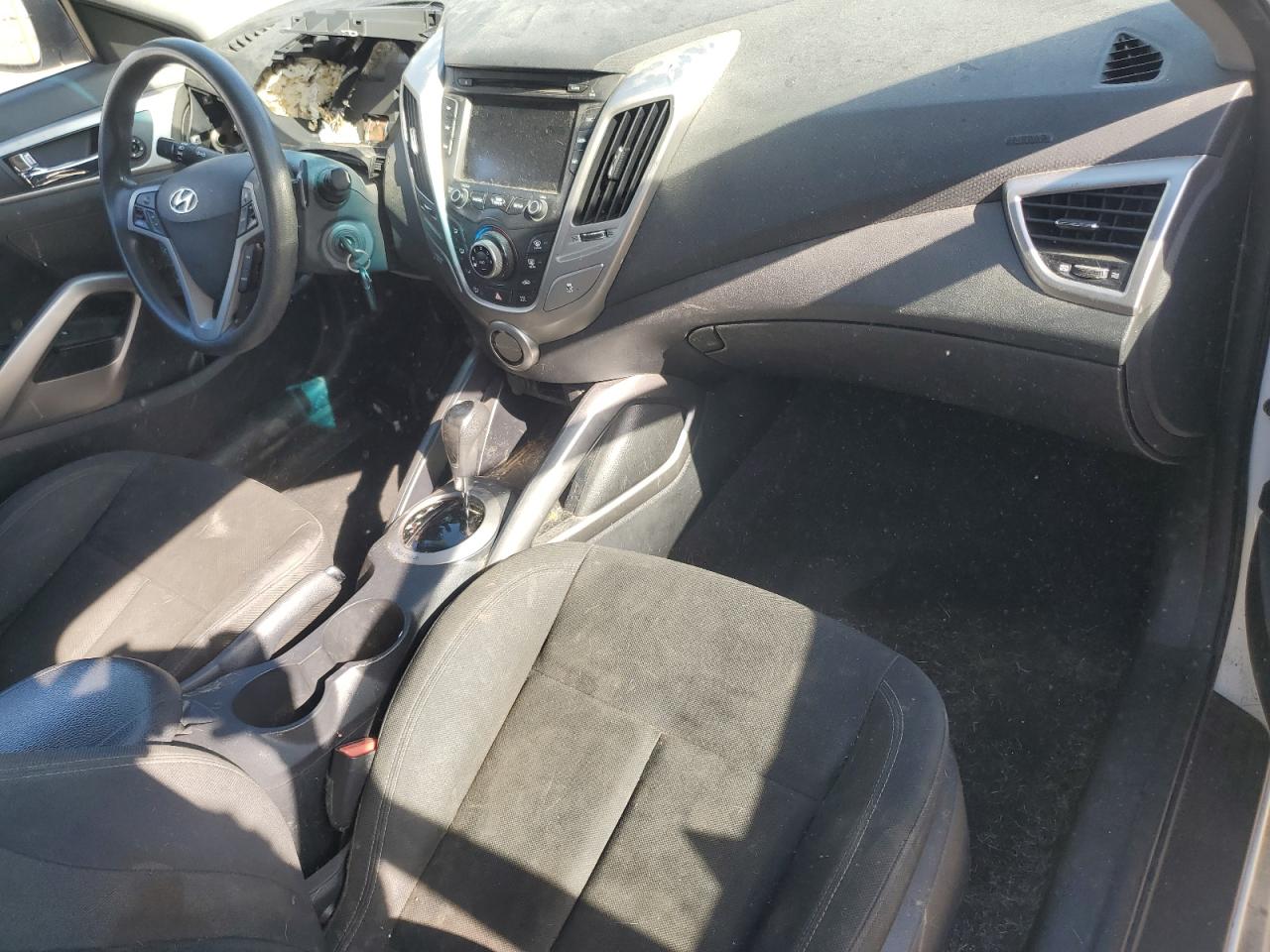 2016 Hyundai Veloster VIN: KMHTC6AD7GU273962 Lot: 84744255