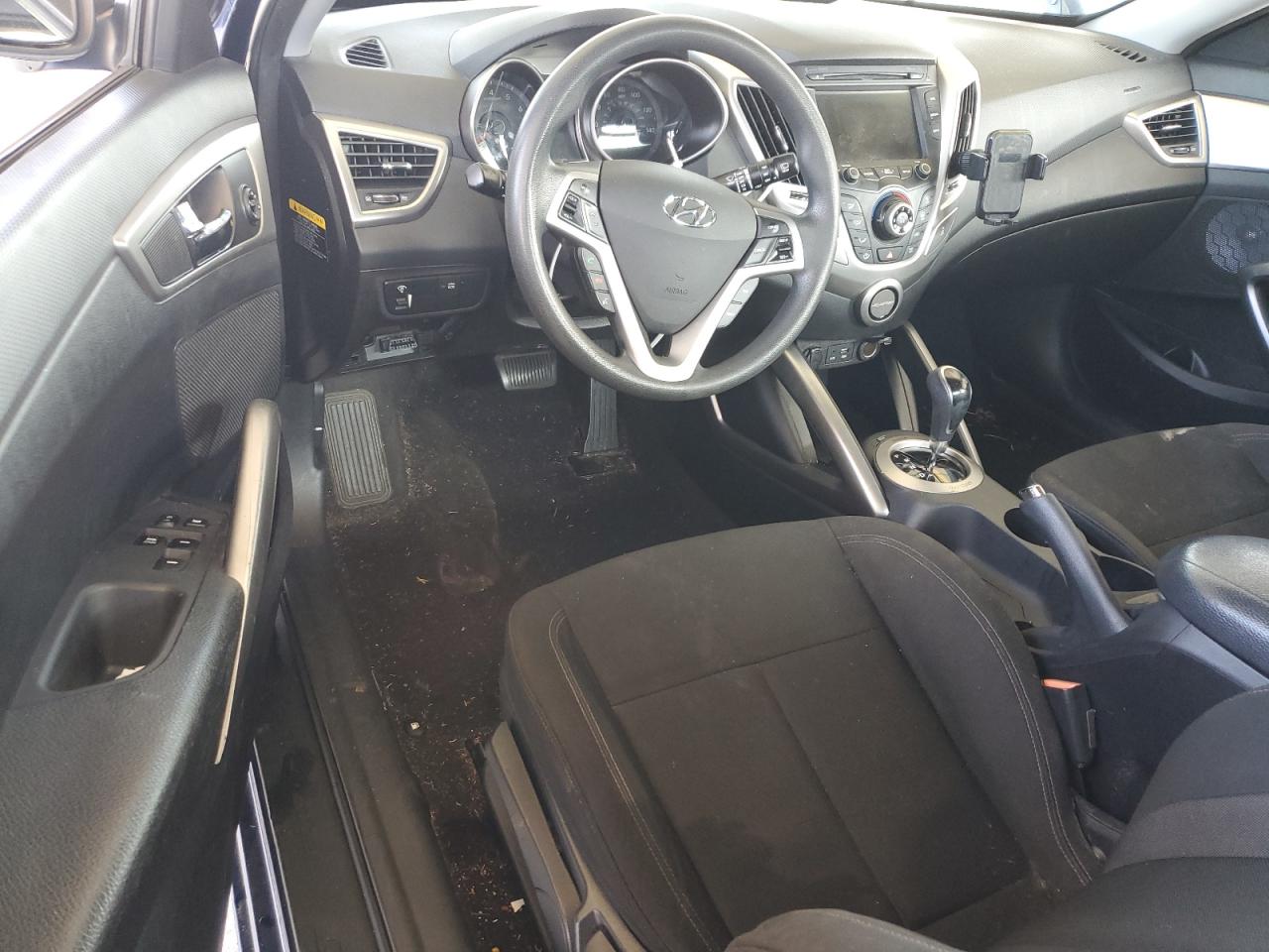 2016 Hyundai Veloster VIN: KMHTC6ADXGU293204 Lot: 82332595