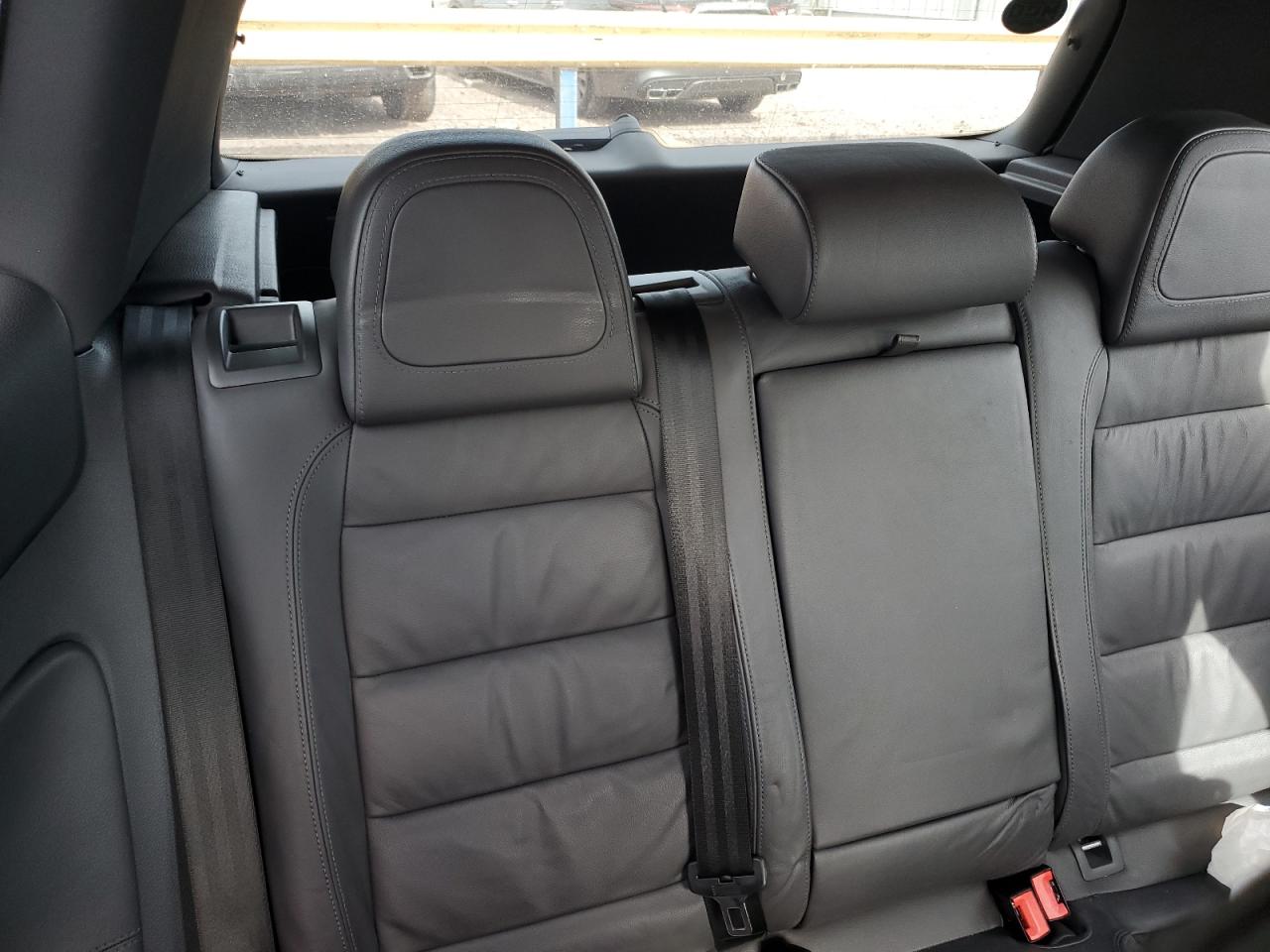 2008 Volkswagen R32 VIN: WVWKC71KX8W040703 Lot: 84935135