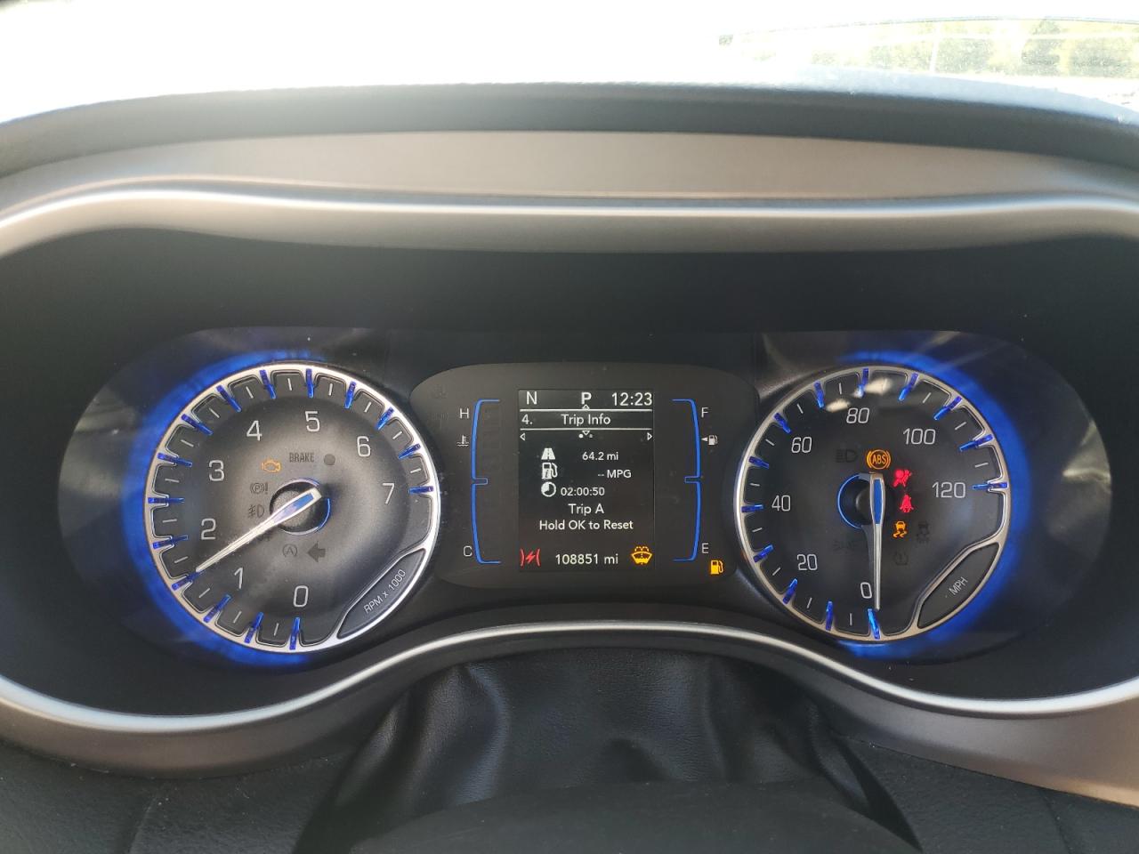 2020 Chrysler Pacifica Touring L VIN: 2C4RC1BG1LR272324 Lot: 86090015