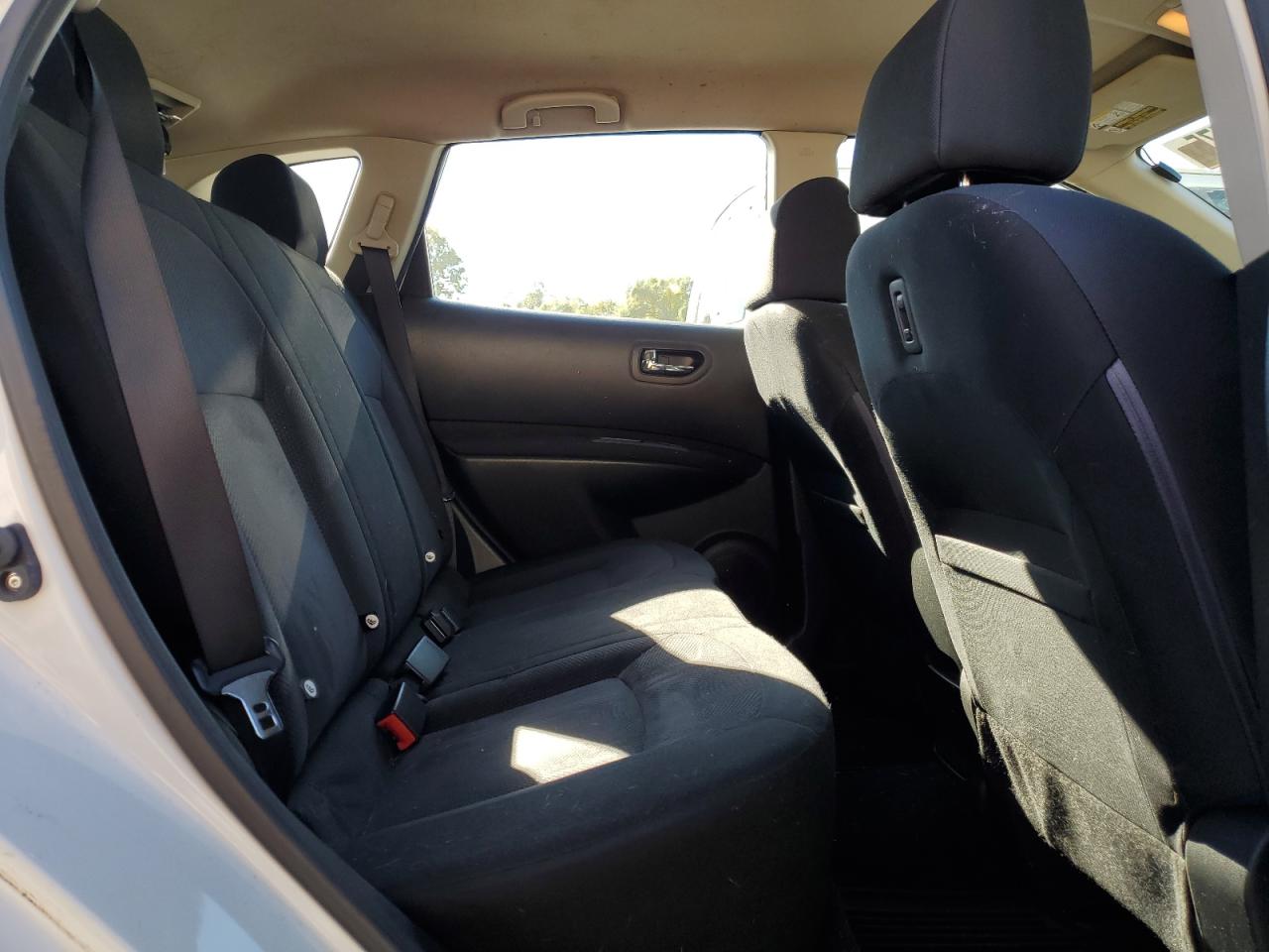 2014 Nissan Rogue Select S VIN: JN8AS5MV6EW721045 Lot: 85075575