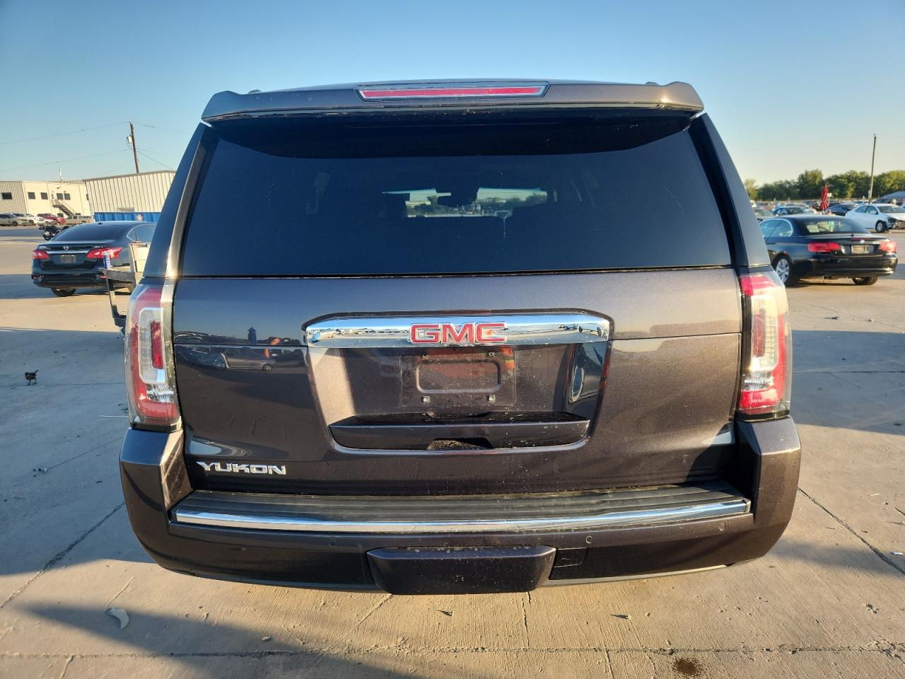 2017 GMC Yukon Denali VIN: 1GKS1CKJ2HR282666 Lot: 85828425