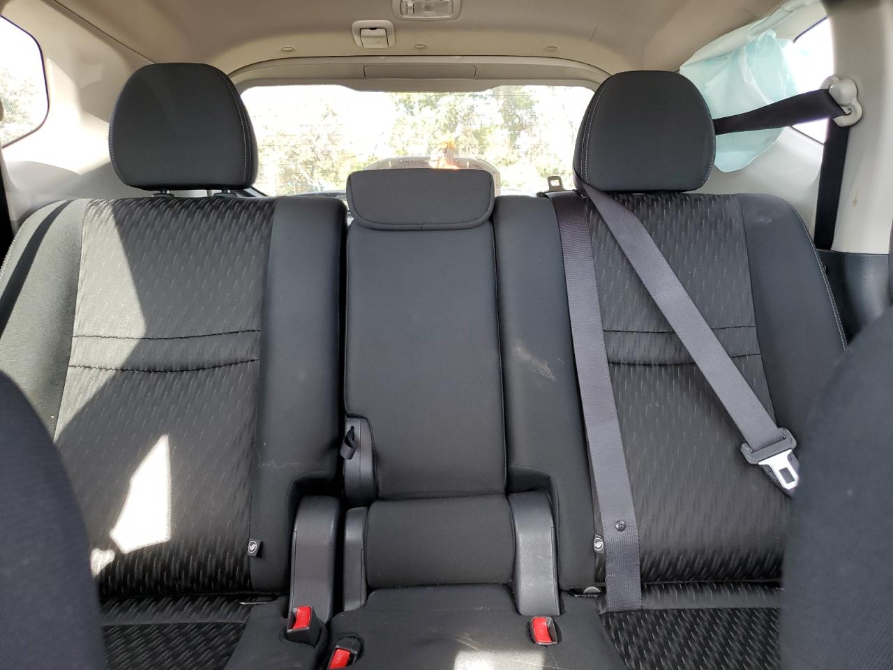 2019 Nissan Rogue S VIN: KNMAT2MT3KP516973 Lot: 85739525