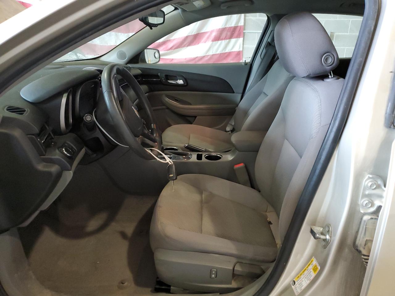 2015 Chevrolet Malibu Ls VIN: 1G11B5SL1FF211807 Lot: 84881435