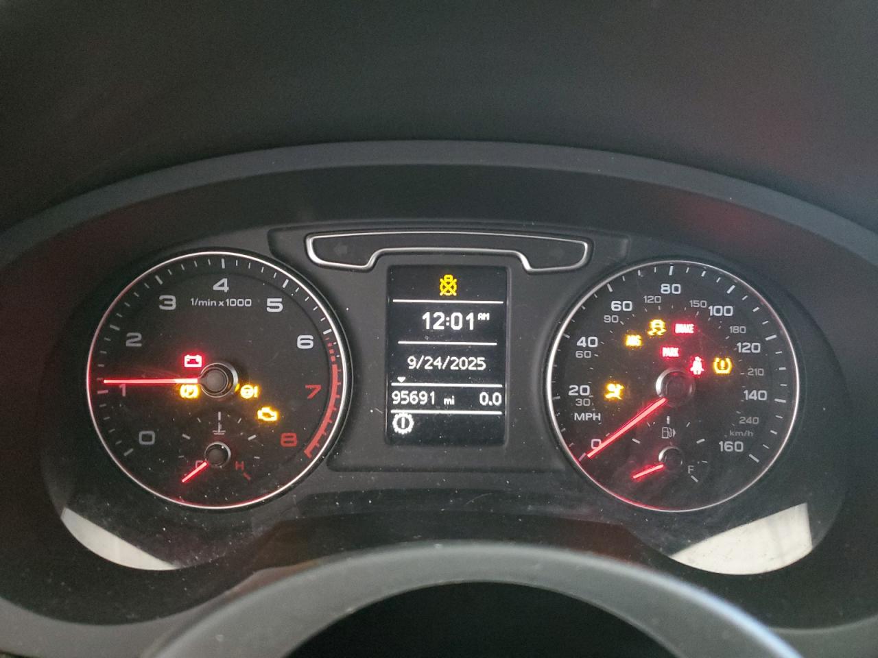 2015 Audi Q3 Premium Plus VIN: WA1EFCFS8FR001202 Lot: 85382725