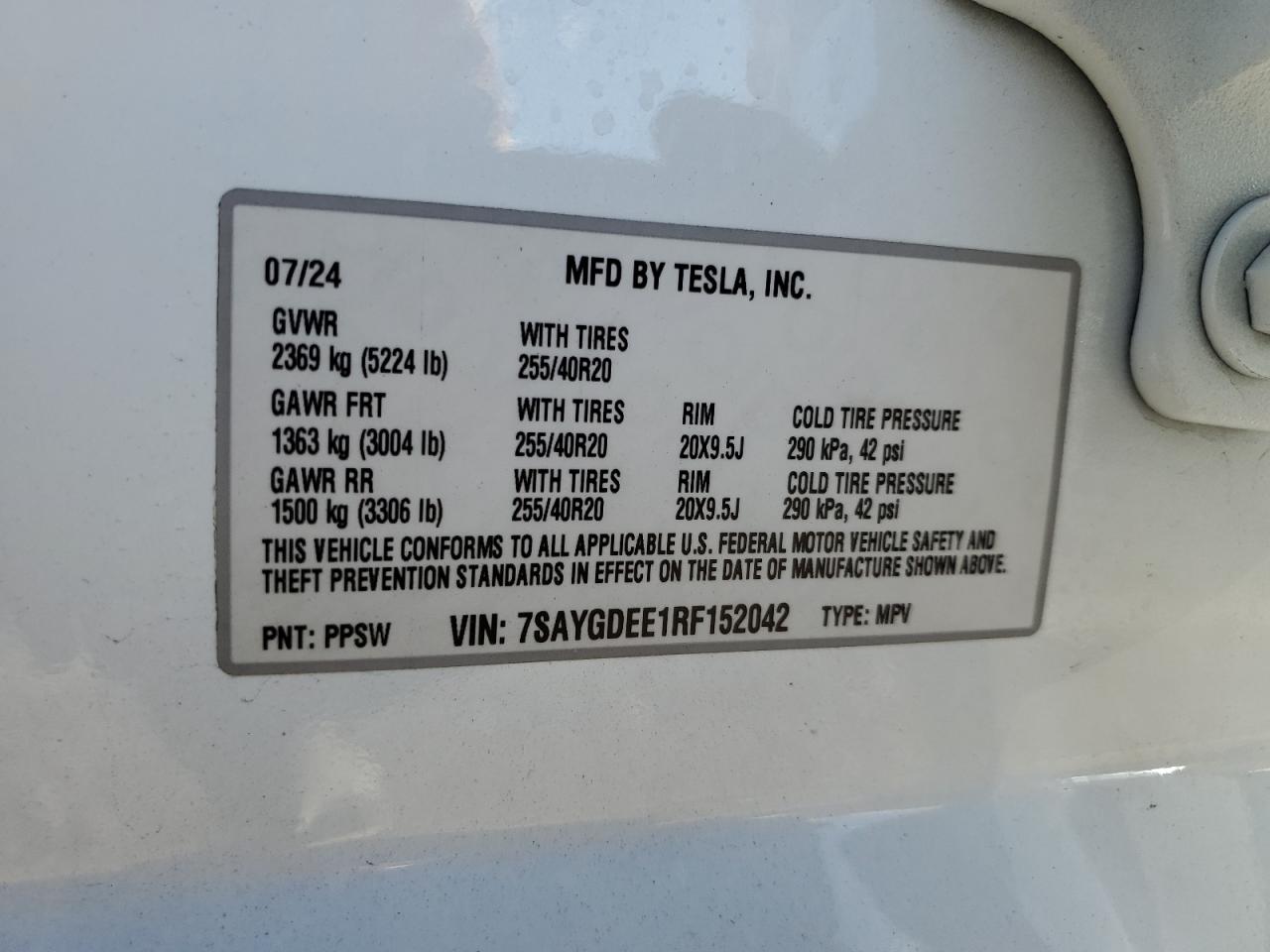 2024 Tesla Model Y VIN: 7SAYGDEE1RF152042 Lot: 89677985